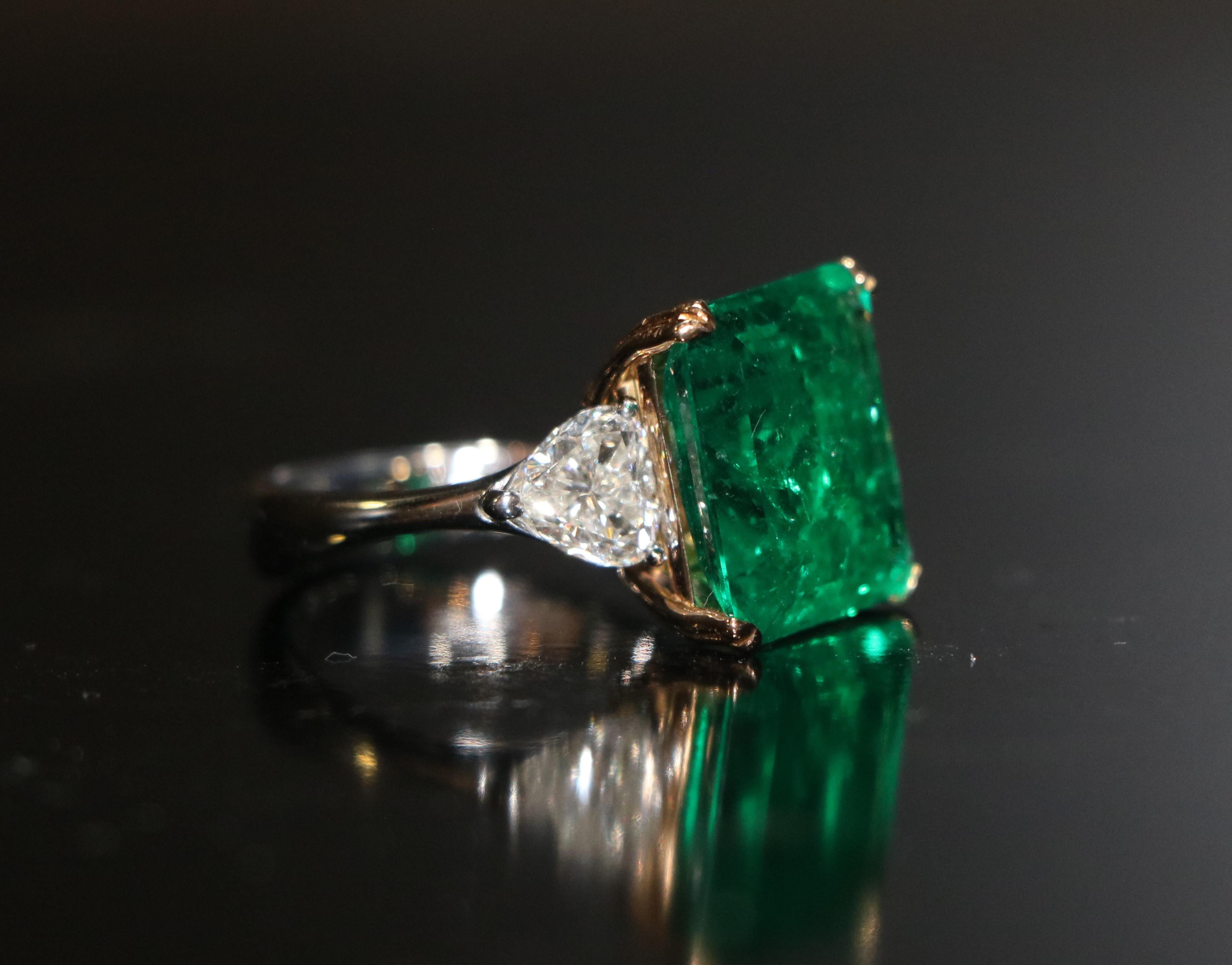 Emerald ring For Sale 7