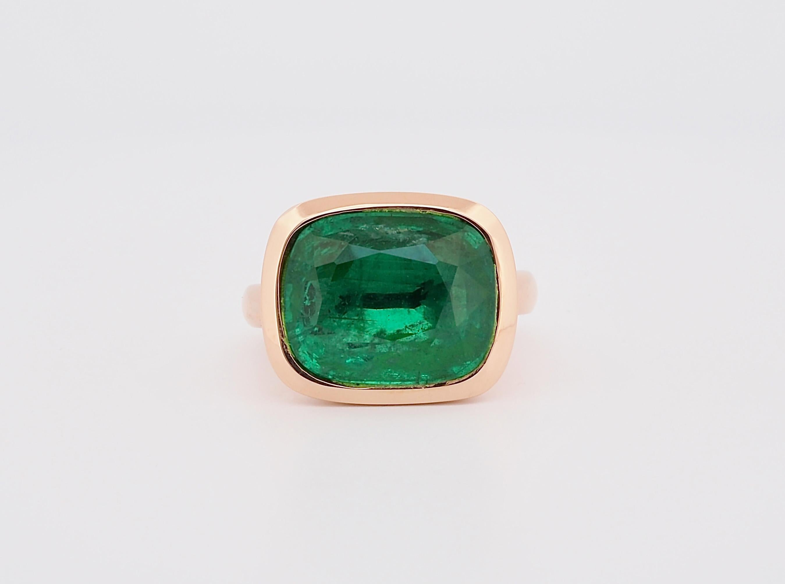 Smaragd Ring (Kissenschliff) im Angebot