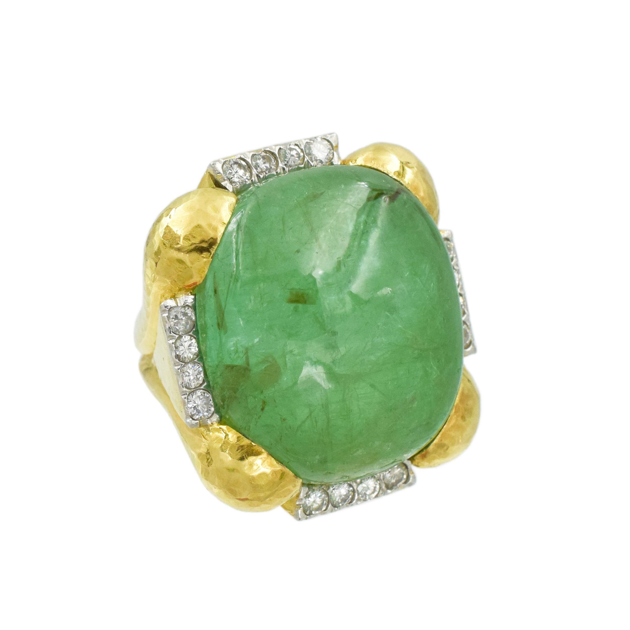 Emerald Ring In Excellent Condition For Sale In New York, NY