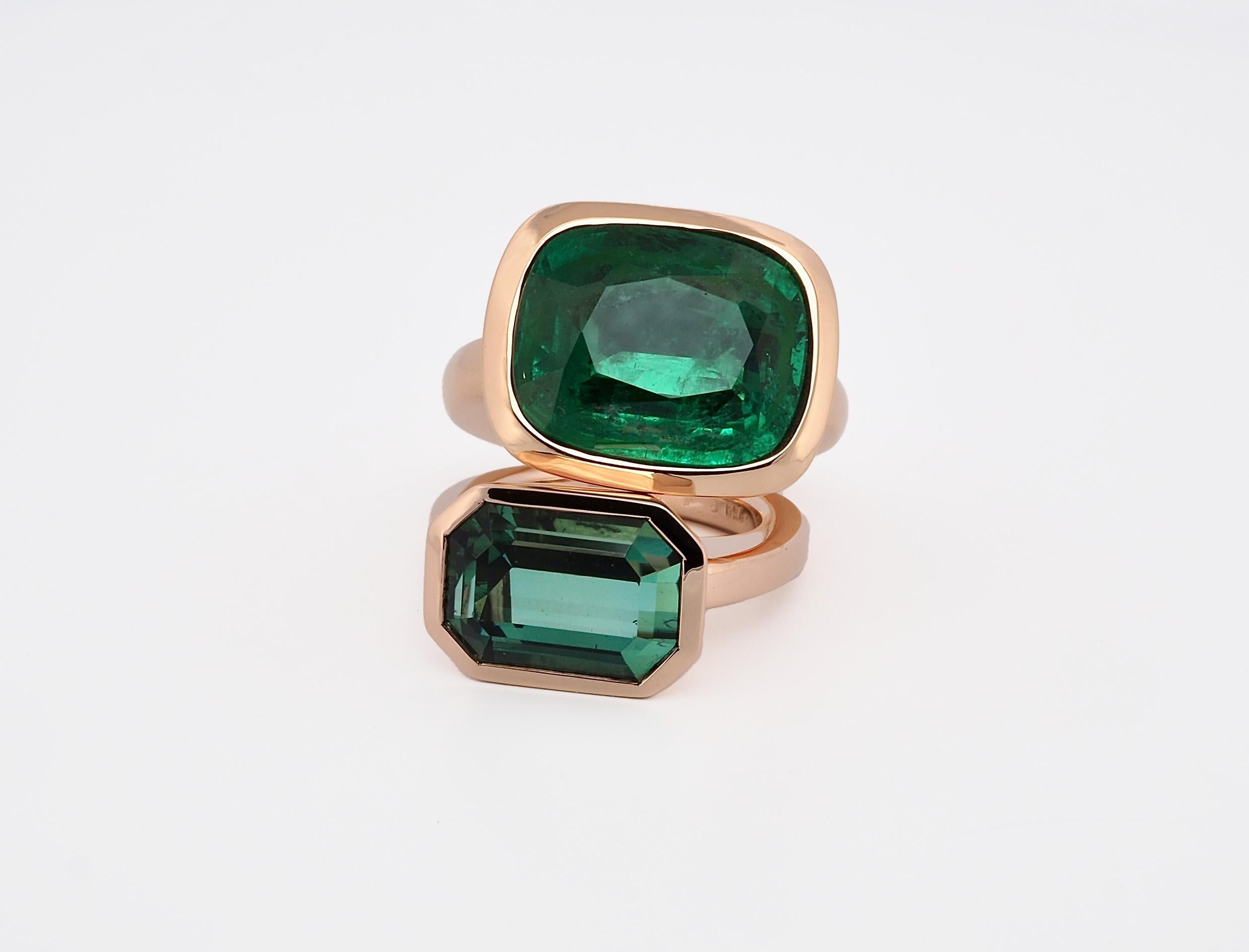 Emerald Ring In New Condition For Sale In Basel, BS