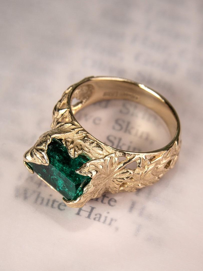 Uncut Emerald Ring Gold Crystal Unisex Art Nouveau Style For Sale