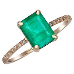 Smaragdring aus 14 Karat Gold. Achteckiger Smaragdring. Mai Geburtsstein Smaragdring