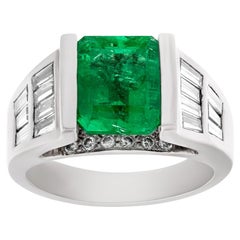 Emerald Ring in 14k White Gold with Diamonds
