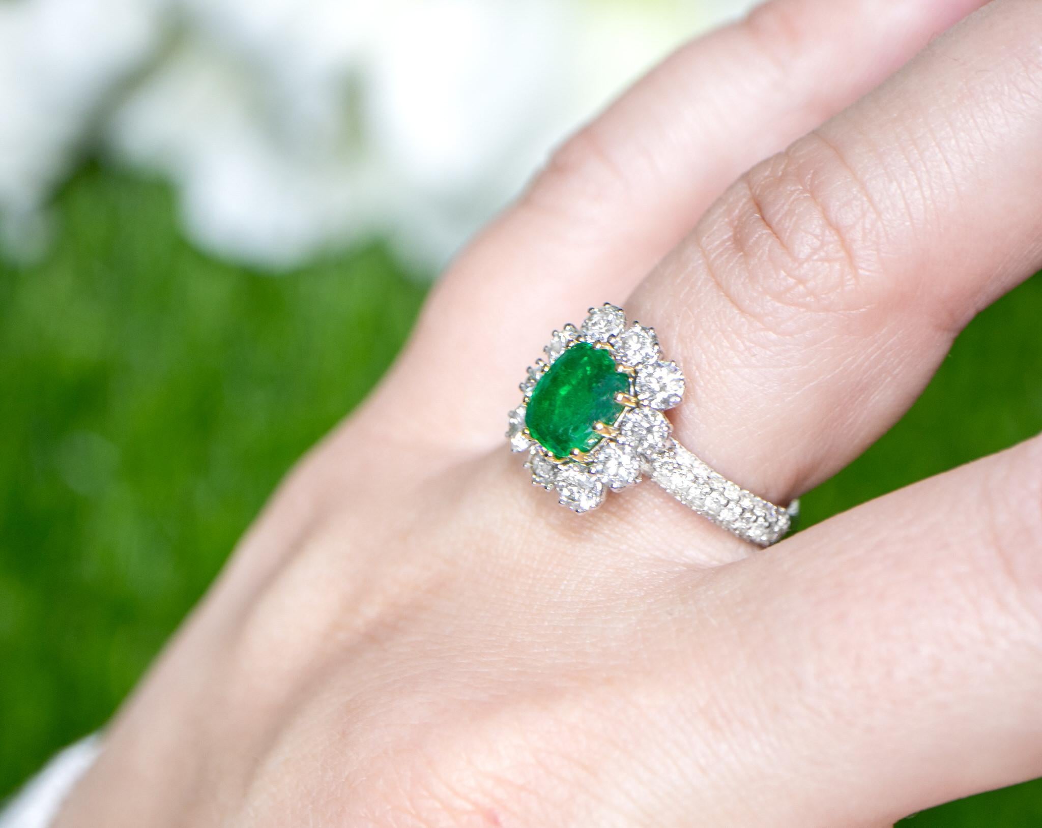 Emerald Ring Large Diamond Halo 4.57 Carats 18K Gold In Excellent Condition In Laguna Niguel, CA