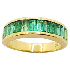 Emerald Ring Set in 18 Karat Gold Settings