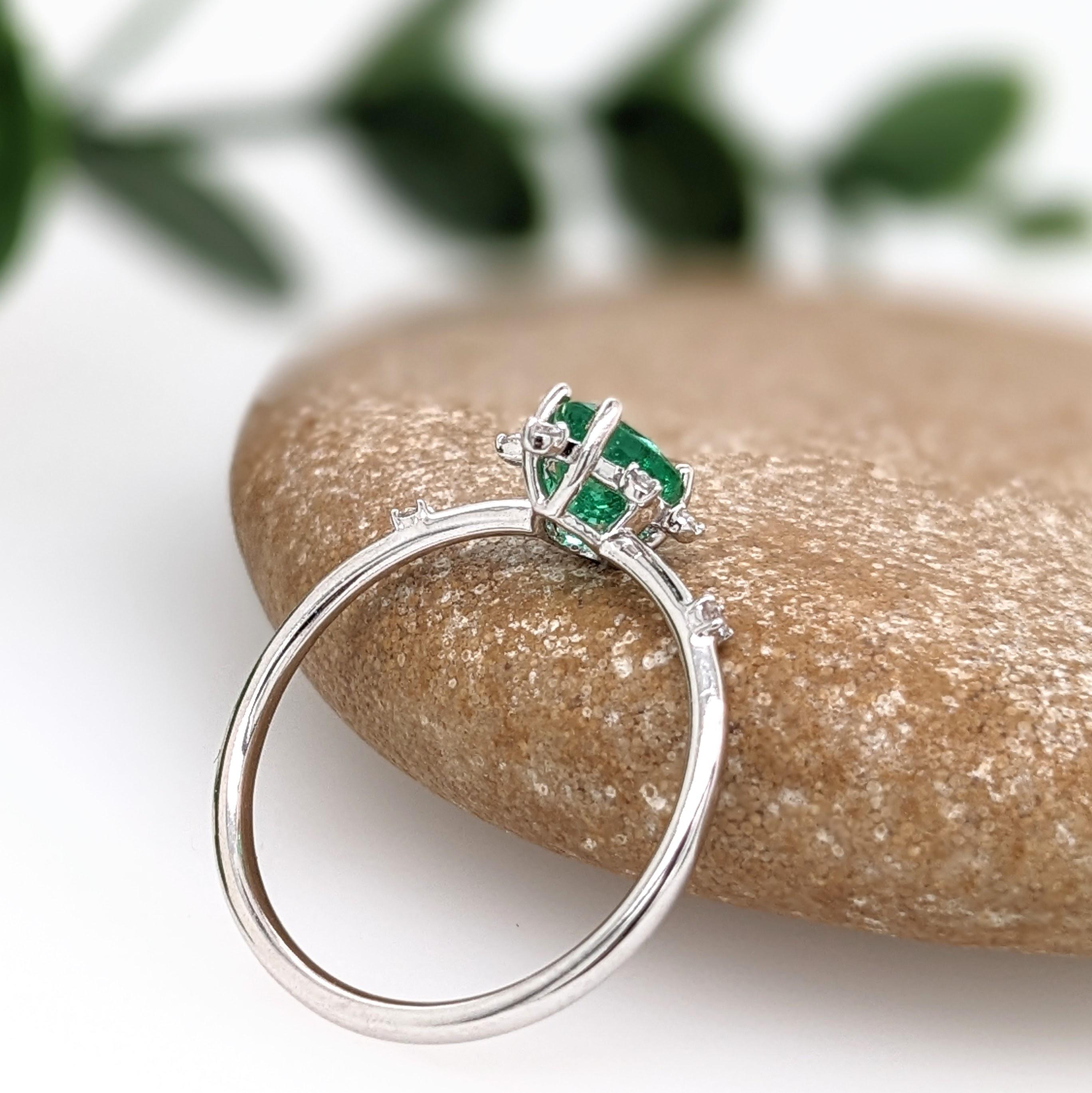 Emerald Ring w Natural Diamond Accents in 14K White Gold Pear Shape 7x5mm In New Condition In Columbus, OH
