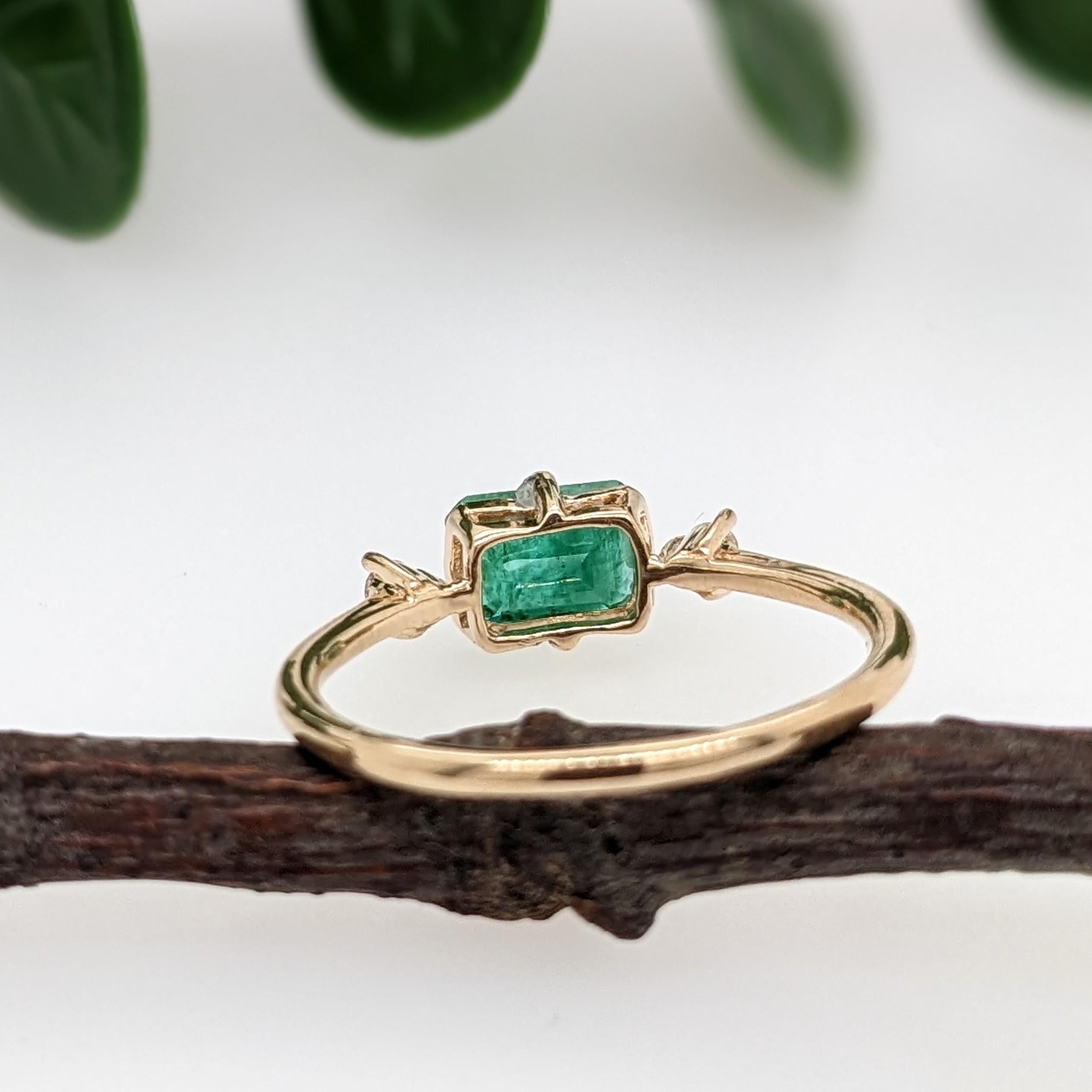 Women's Emerald Ring w Natural Diamonds in Solid 14K Yellow Gold Emerald Cut 5x7mm For Sale