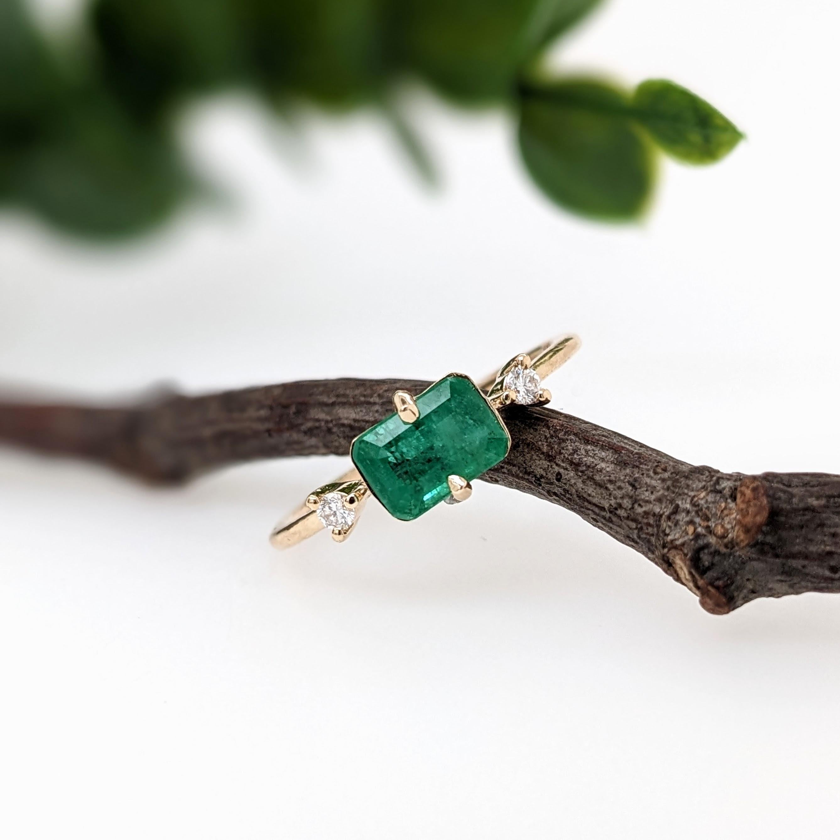 Emerald Ring w Natural Diamonds in Solid 14K Yellow Gold Emerald Cut 5x7mm For Sale 2