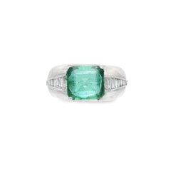 Emerald Ring with Baguette and Round Diamond in 18K White Gold