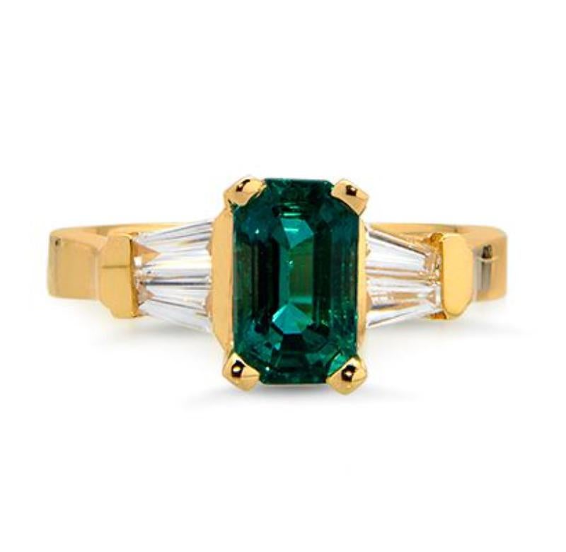 Modern Emerald Ring with Diamond For Sale