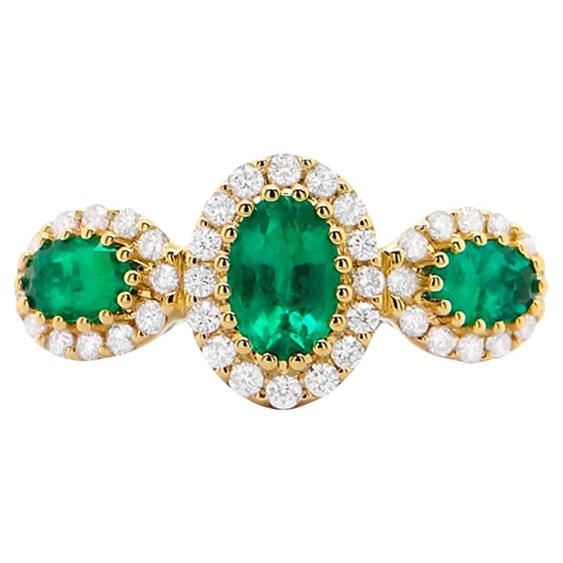 Emerald Ring With Diamonds 1.15 Carats 18K Gold For Sale