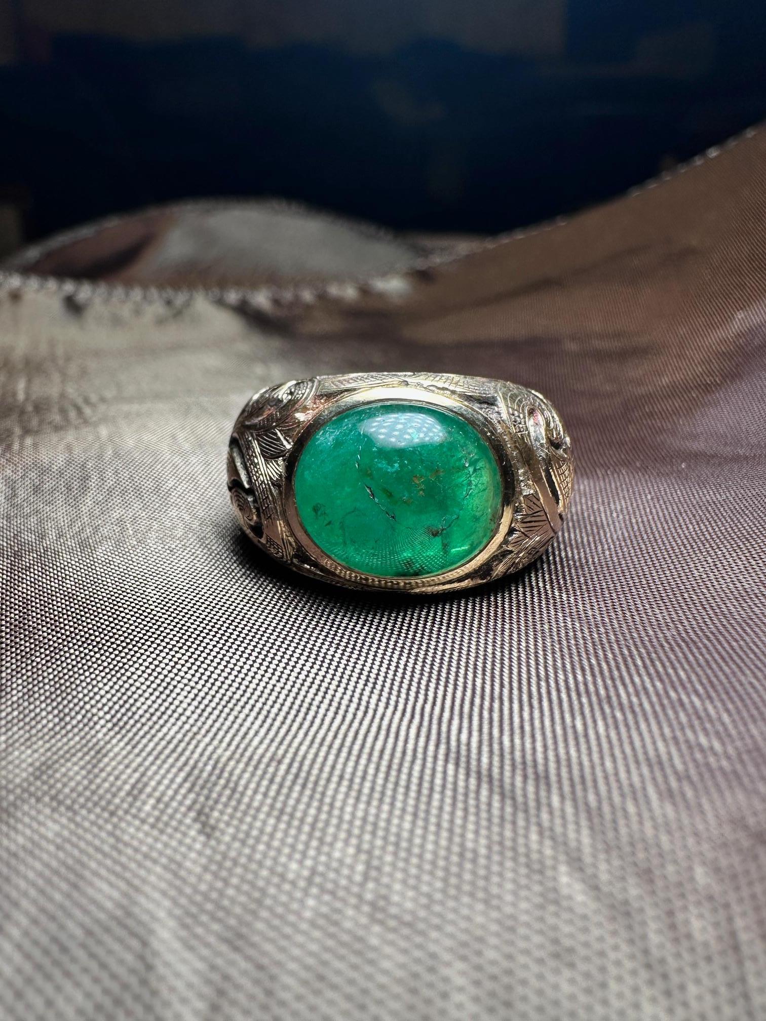 engraved emerald ring