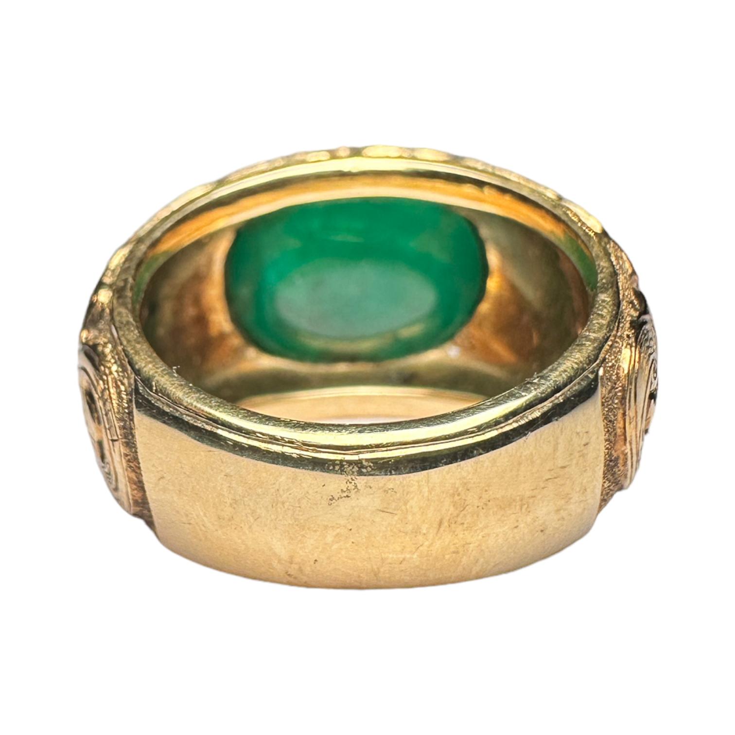 Emerald Ring with Engravings For Sale 3