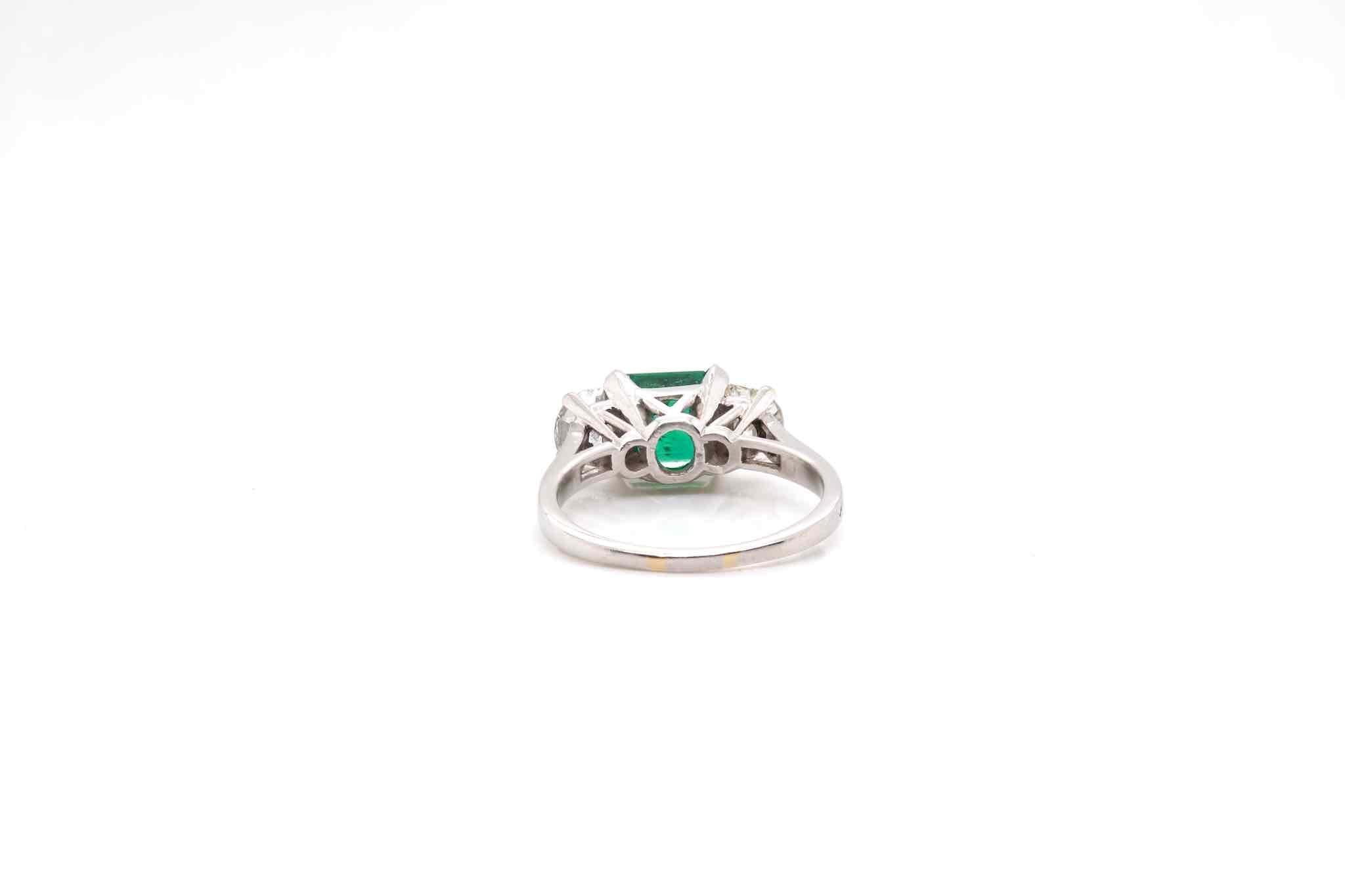 Women's or Men's Emerald ring with half-moon diamonds