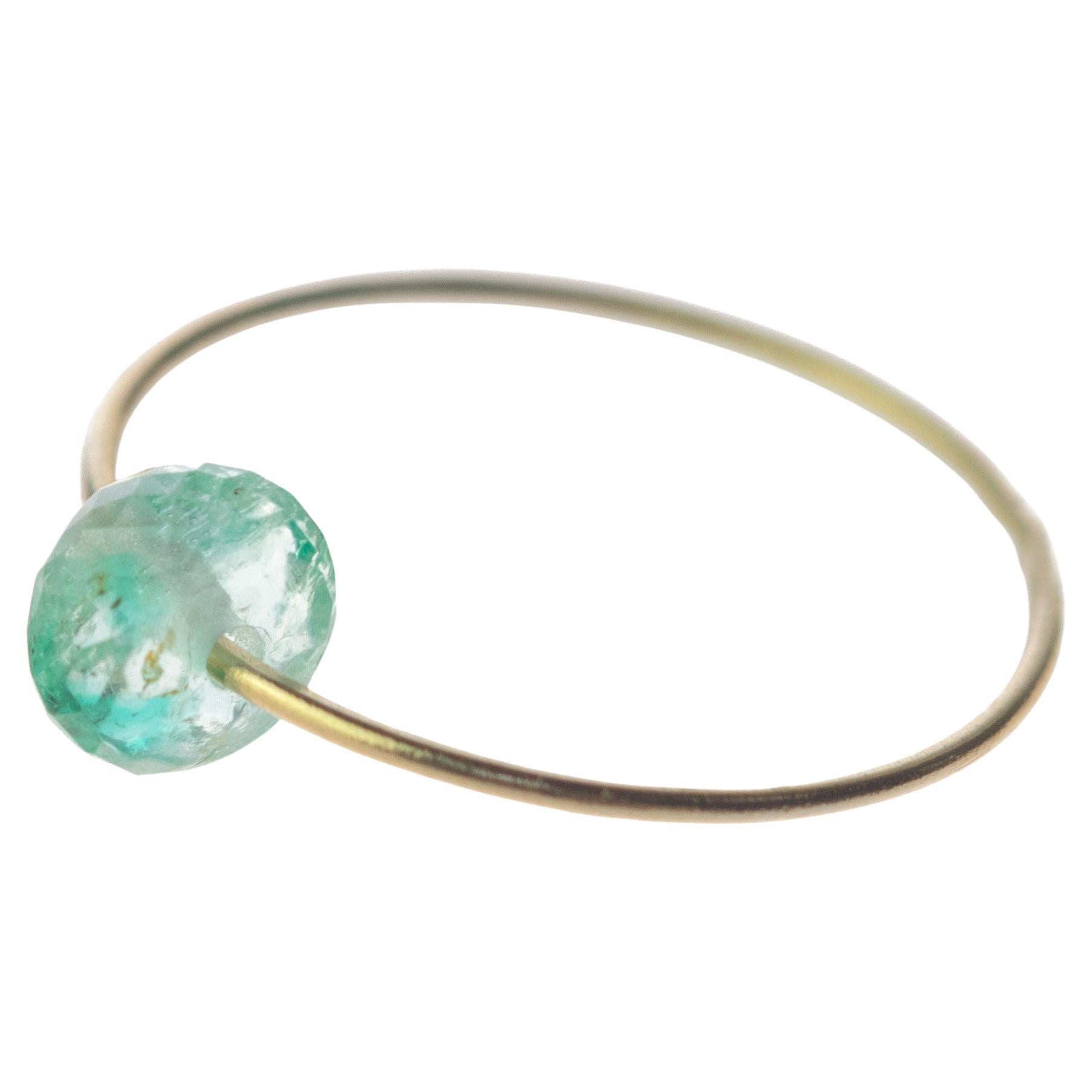 Bague jonc Boho Planet Earth en or jaune 18 carats avec rondelle d
émeraude de couleur naturelle