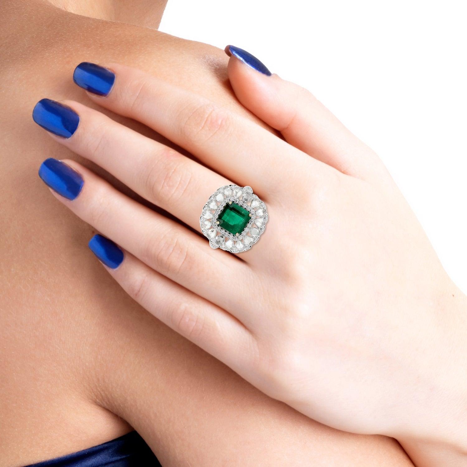 For Sale:  Emerald Rose Cut Diamond 18 Karat Gold Ring 4