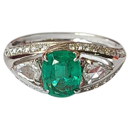 Emerald & Rose Cut Diamond Art Deco Style Engagement Ring Set in 18K Gold For Sale