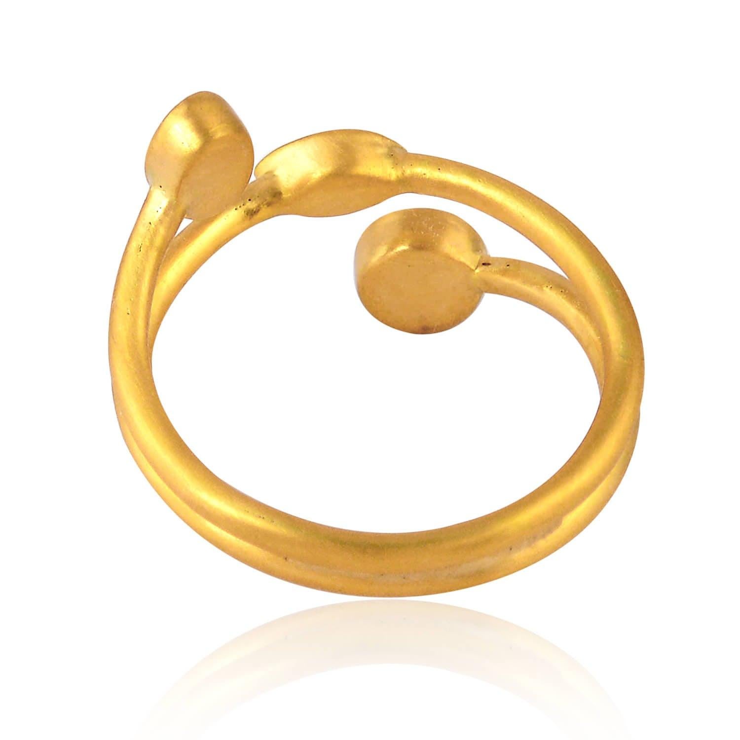 For Sale:  Emerald Rosecut Diamond 18 Karat Gold Coil Ring 3
