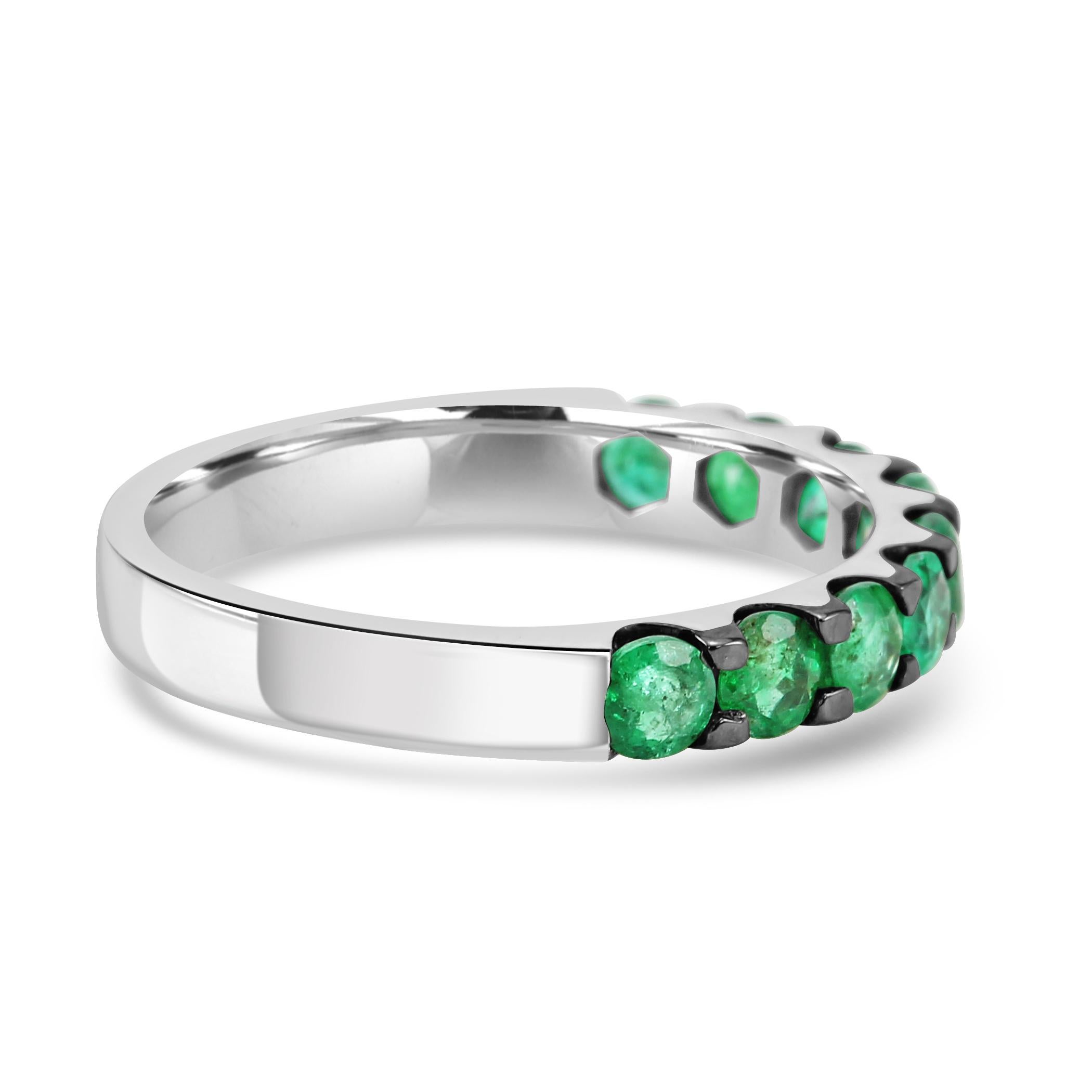 Emerald Round 18 Karat White Gold & Black Rhodium Fashion Engagement Band Ring For Sale 1
