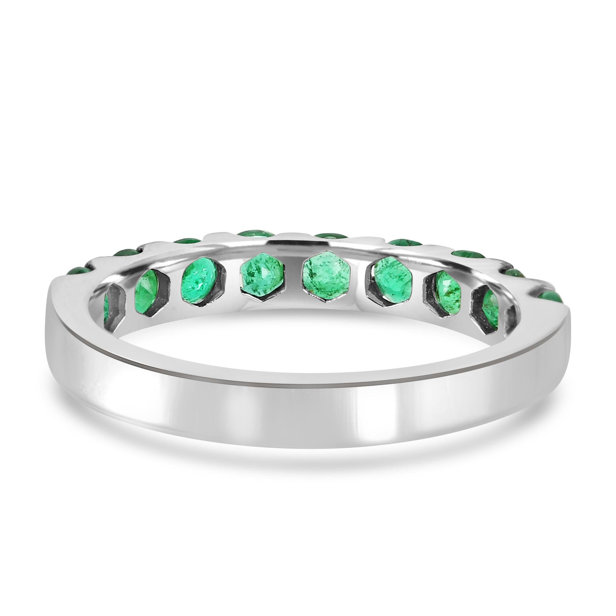 Emerald Round 18 Karat White Gold & Black Rhodium Fashion Engagement Band Ring For Sale 2