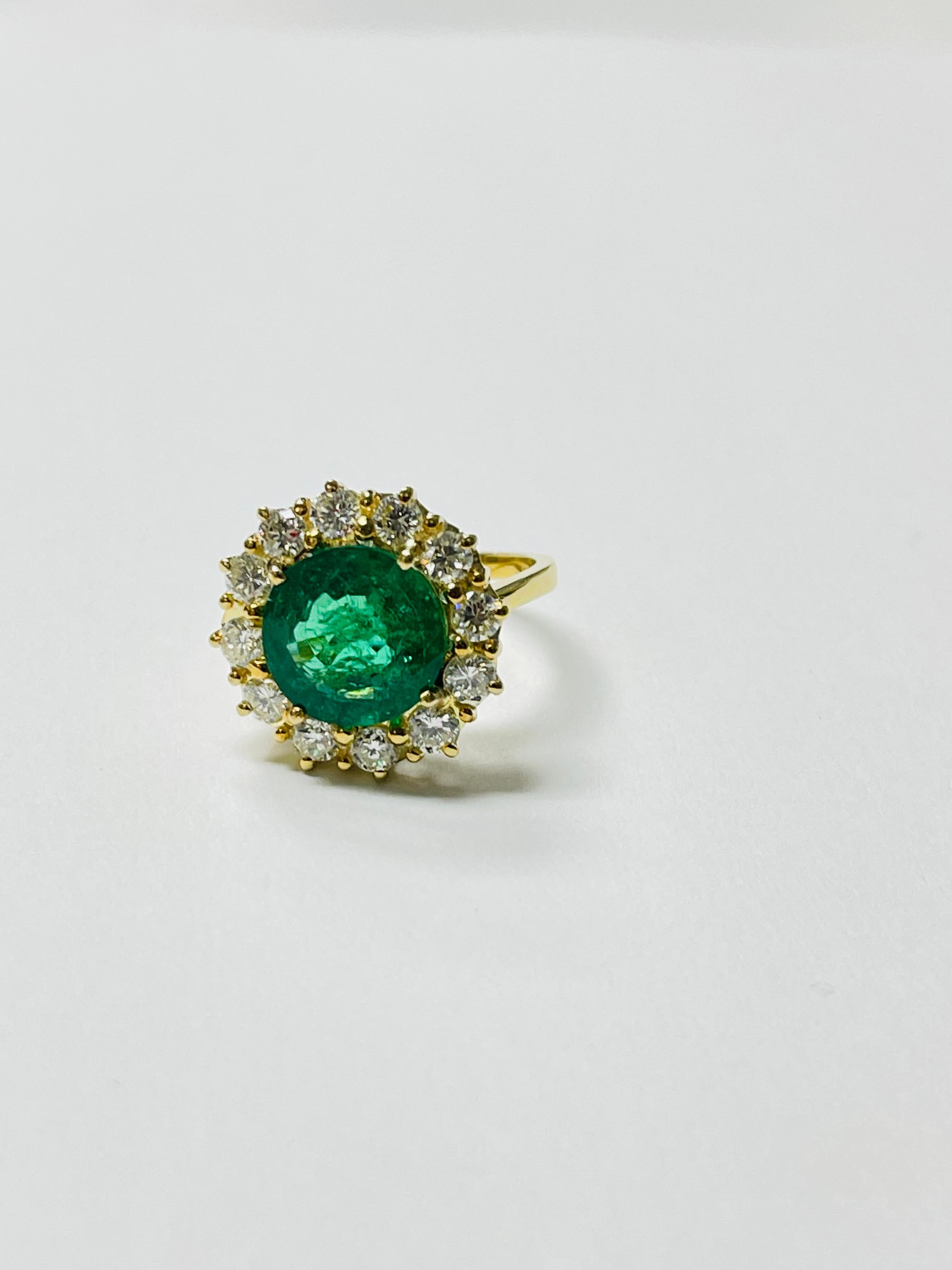 Round Cut Emerald Round and Diamond Engagement Ring In 18k Yellow Gold. For Sale