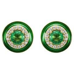 Boucles d'oreilles à la mode en or jaune 18 carats, émeraude ronde, diamant blanc, émail vert et halo d'émail