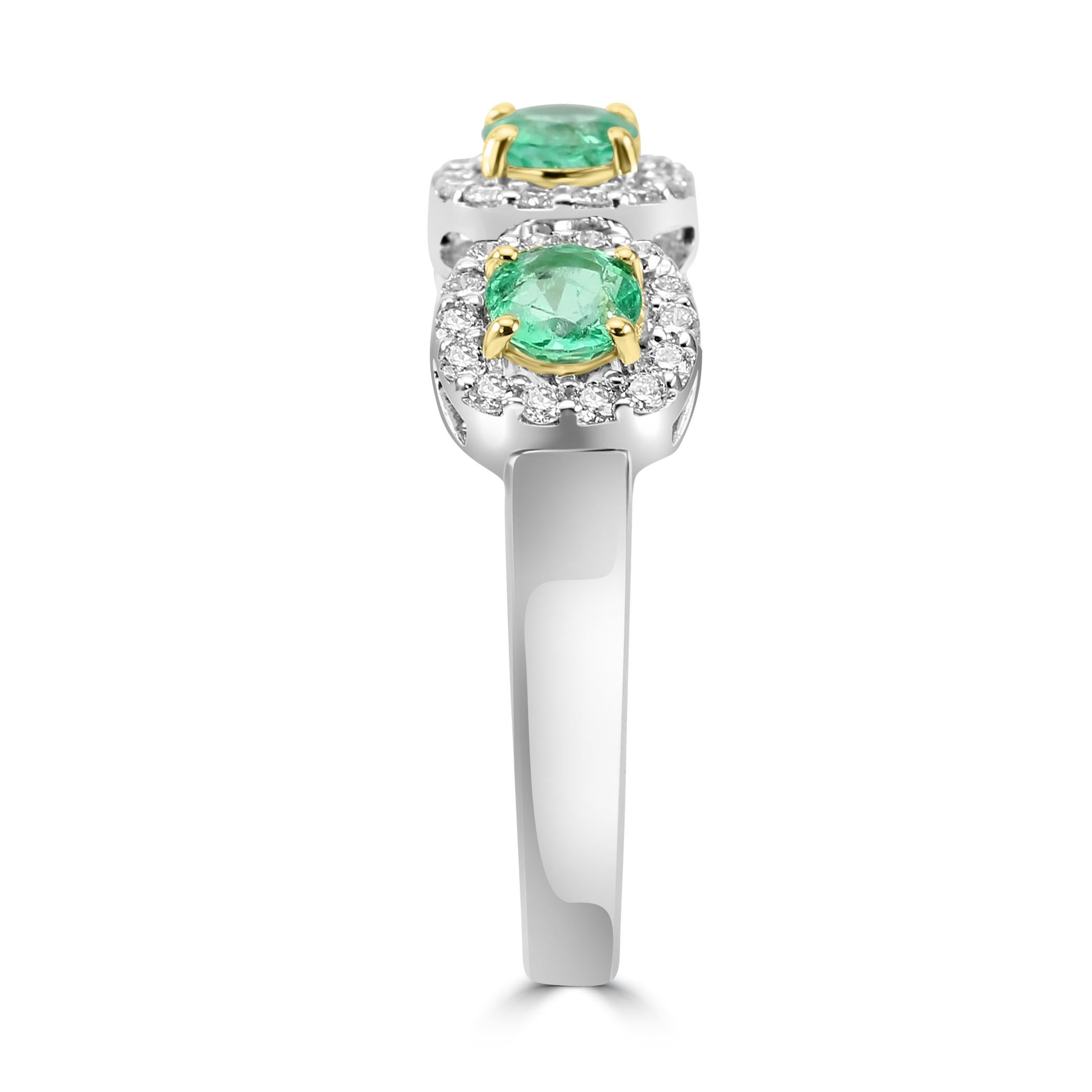 Round Cut Emerald Round White Diamond Round 18K White Gold 3-Stone Engagement Fashion Ring For Sale