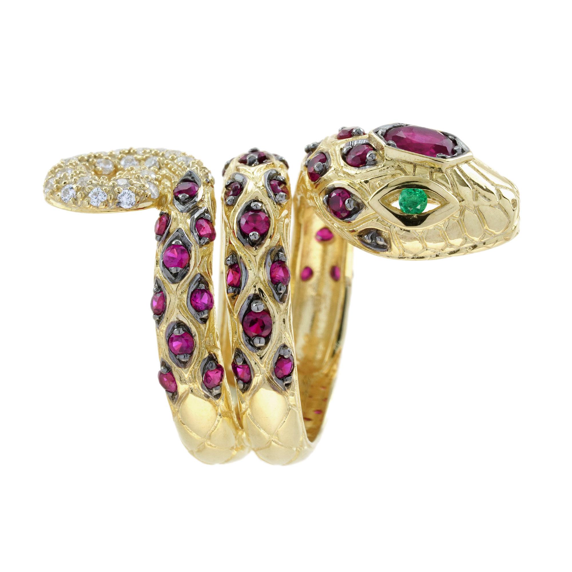 Bague serpent en or jaune 14 carats, rubis émeraude et diamants de style Art déco en vente 2