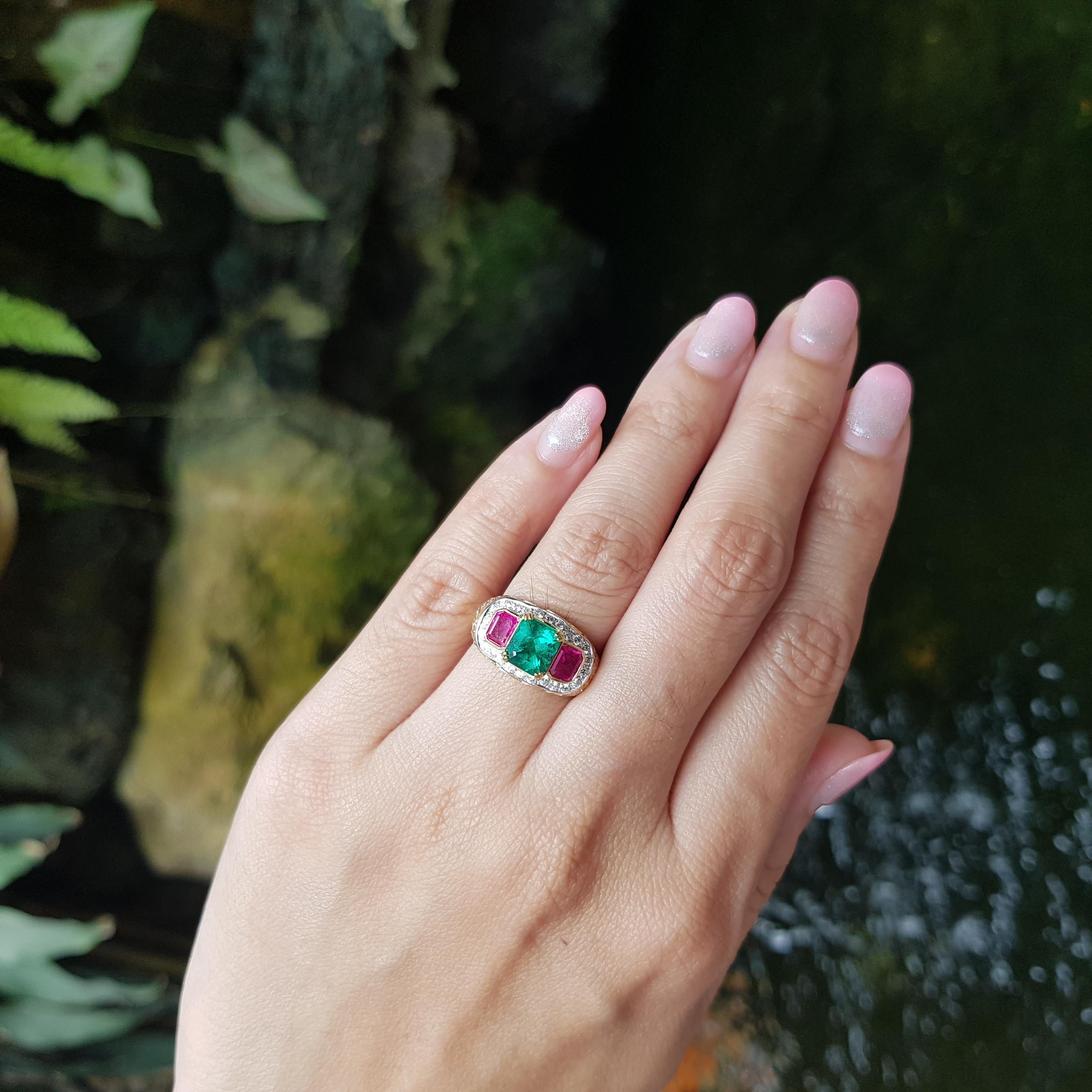 Women's Emerald, Ruby and Diamond Ring set in 18K Gold Settings For Sale