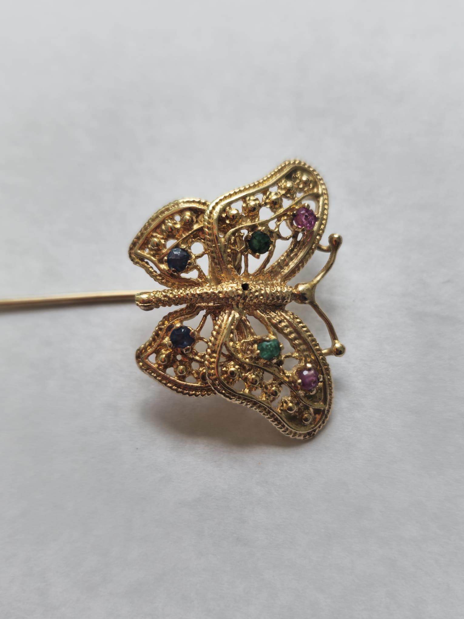 Round Cut Emerald, Ruby, and Sapphire Multigemstone Pin in 18k Gold For Sale