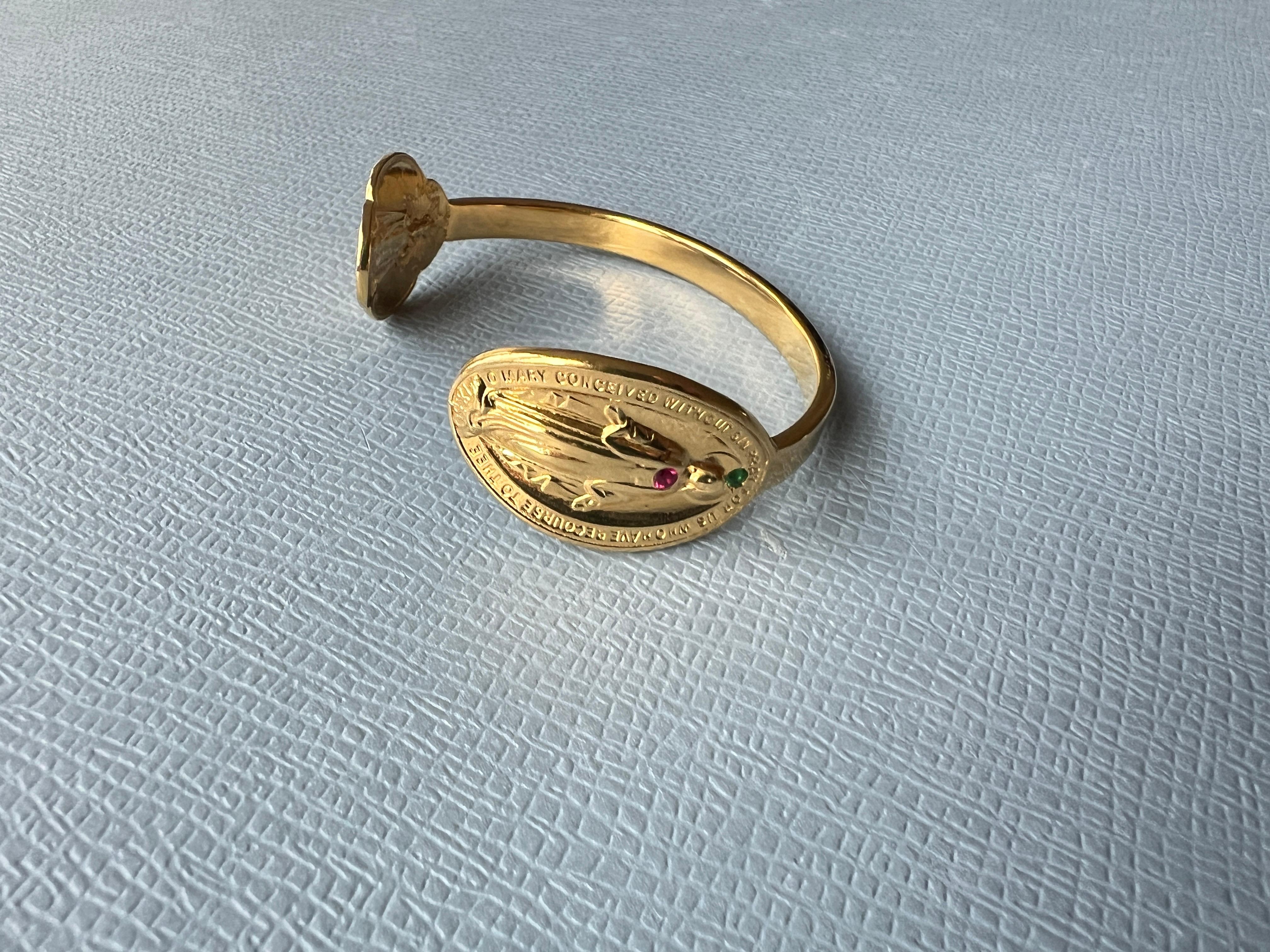 Rubí esmeralda  Pulsera brazalete Virgen María baño de oro J DAUPHIN Victoriano en venta