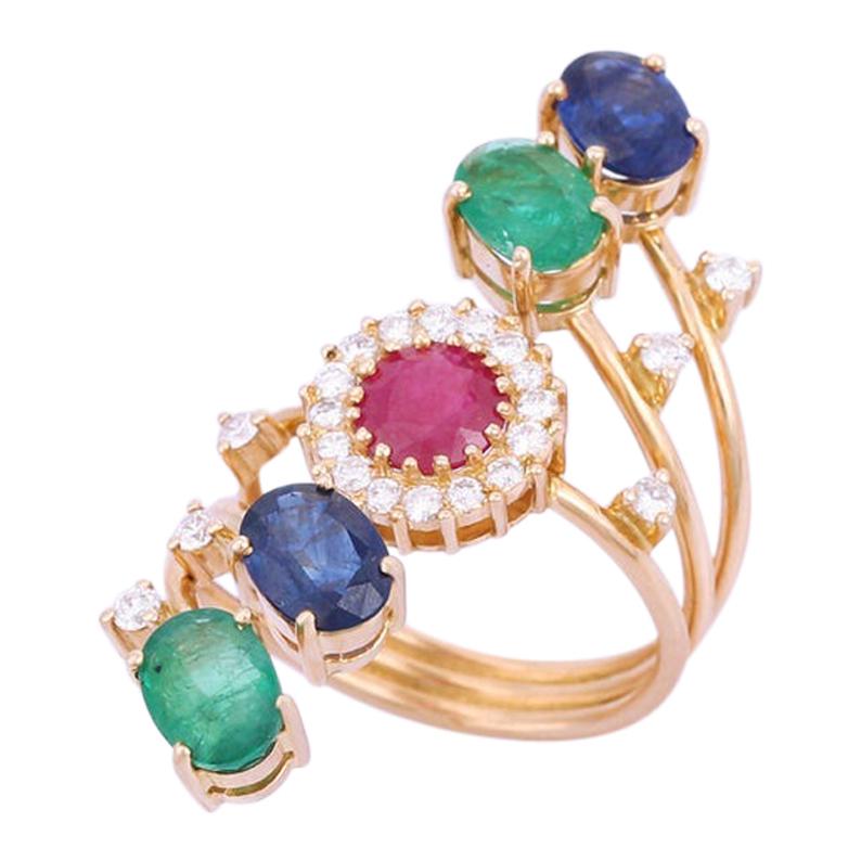 Ring aus 18 Karat Gold mit Smaragd, Rubin, blauem Saphir und Diamant im Angebot
