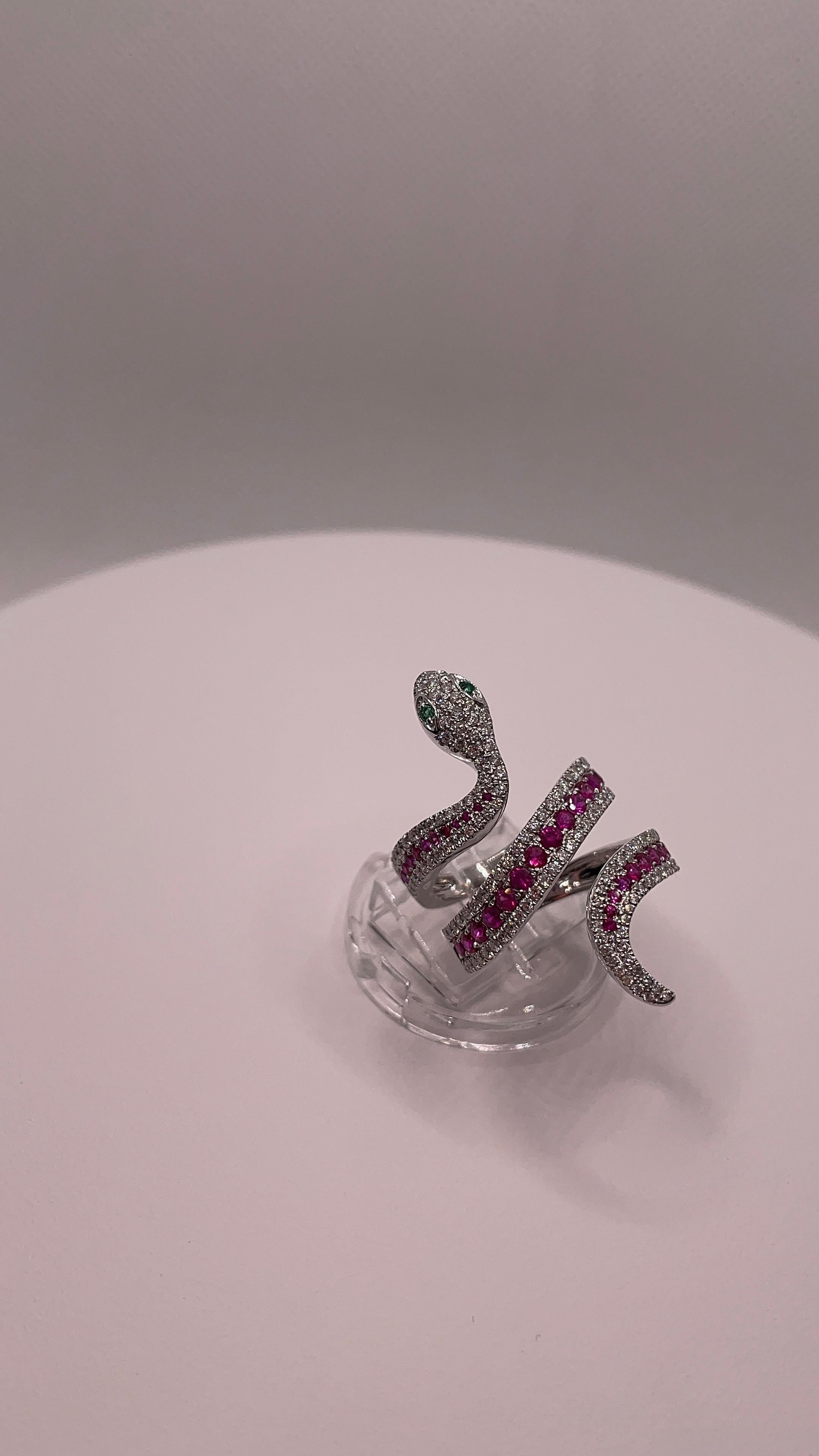 Smaragd-Rubin-Diamant-Schlangenring im Angebot 3