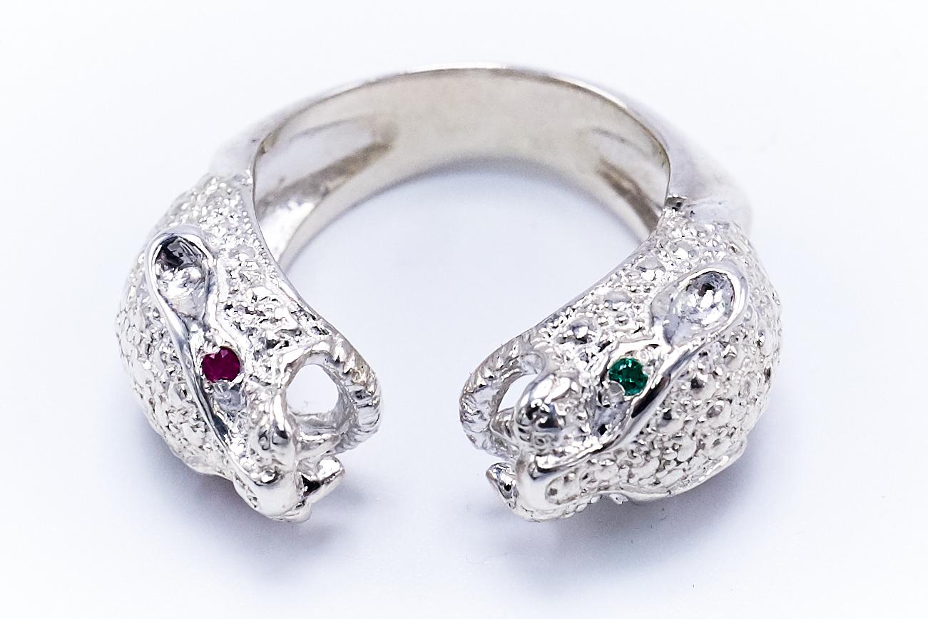 Smaragd-Rubin-Doppelkopf Jaguar-Ring aus Sterlingsilber Tierschmuck J Dauphin (Zeitgenössisch) im Angebot