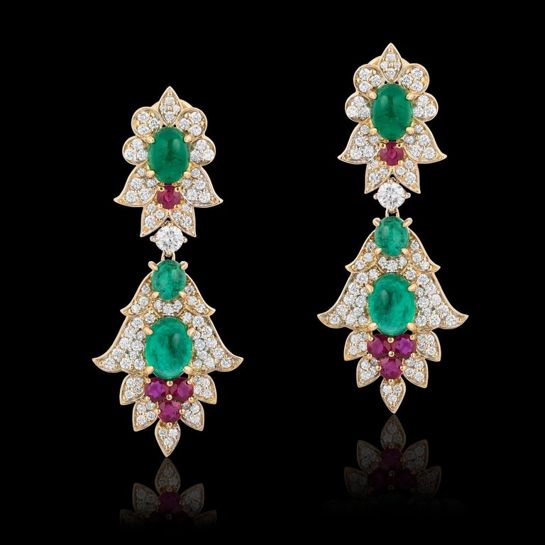 Emerald Ruby Earrings Yellow Gold 18 Karat Cabochon Diamond Dangle Andreoli In New Condition For Sale In New York, NY