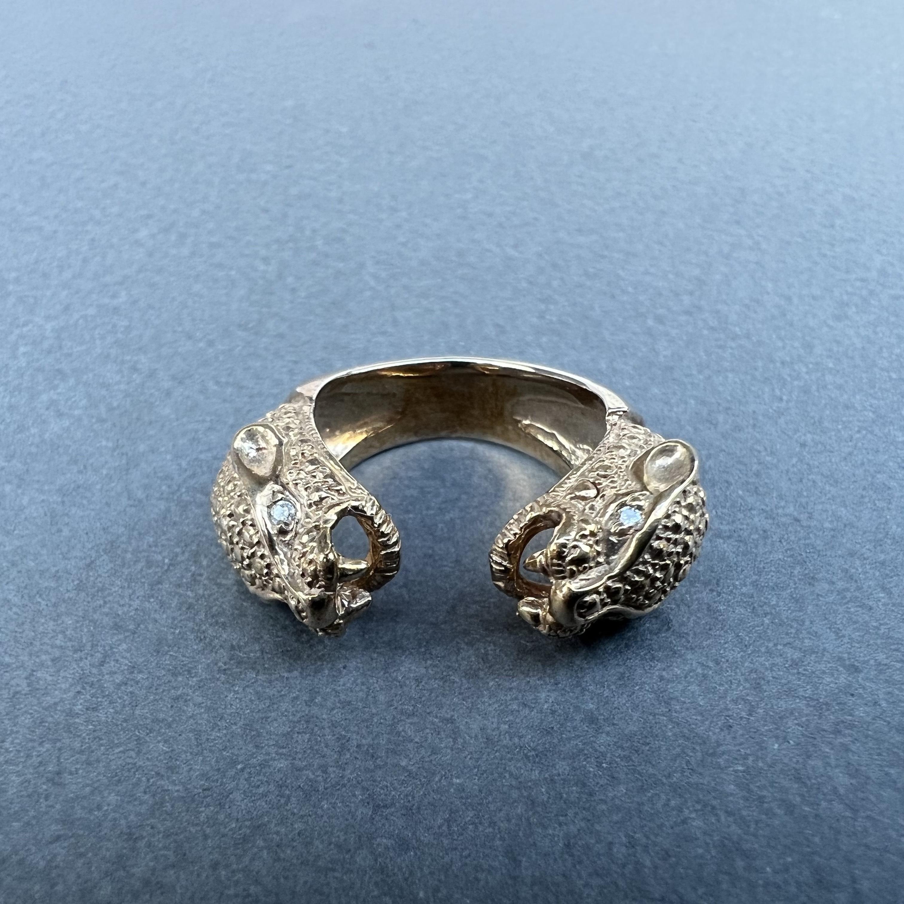 Bague Jaguar émeraude bijoutier animal J Dauphin en vente 3