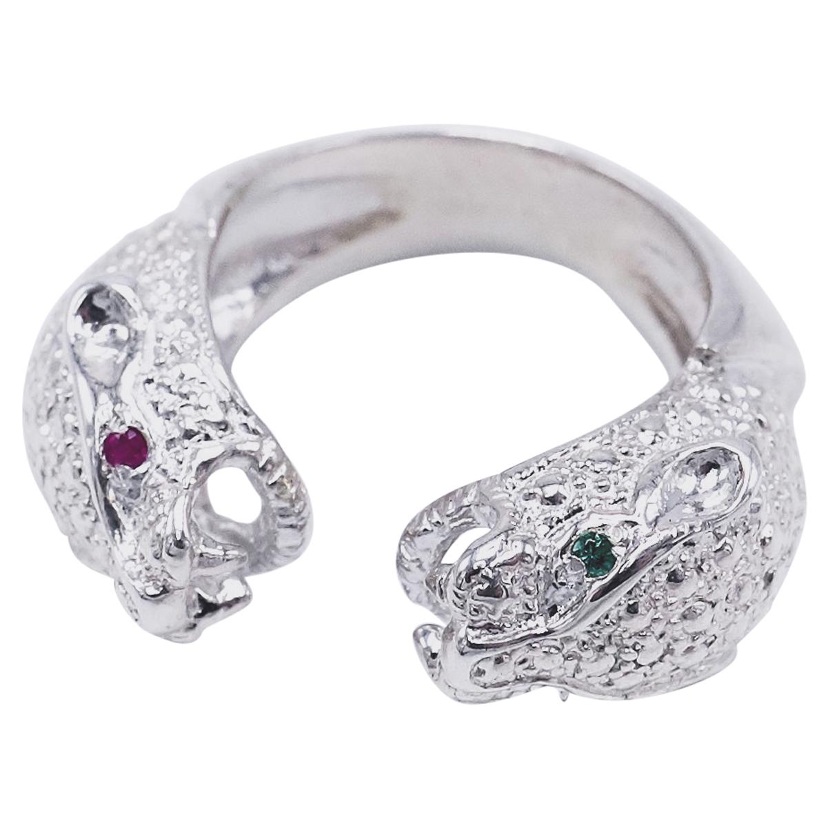Emerald Ruby Panther Jaguar Ring Sterling Silver Animal Jewelry

2 Ruby 2 Emerald Silver Two head Jaguar Ring

J DAUPHIN 