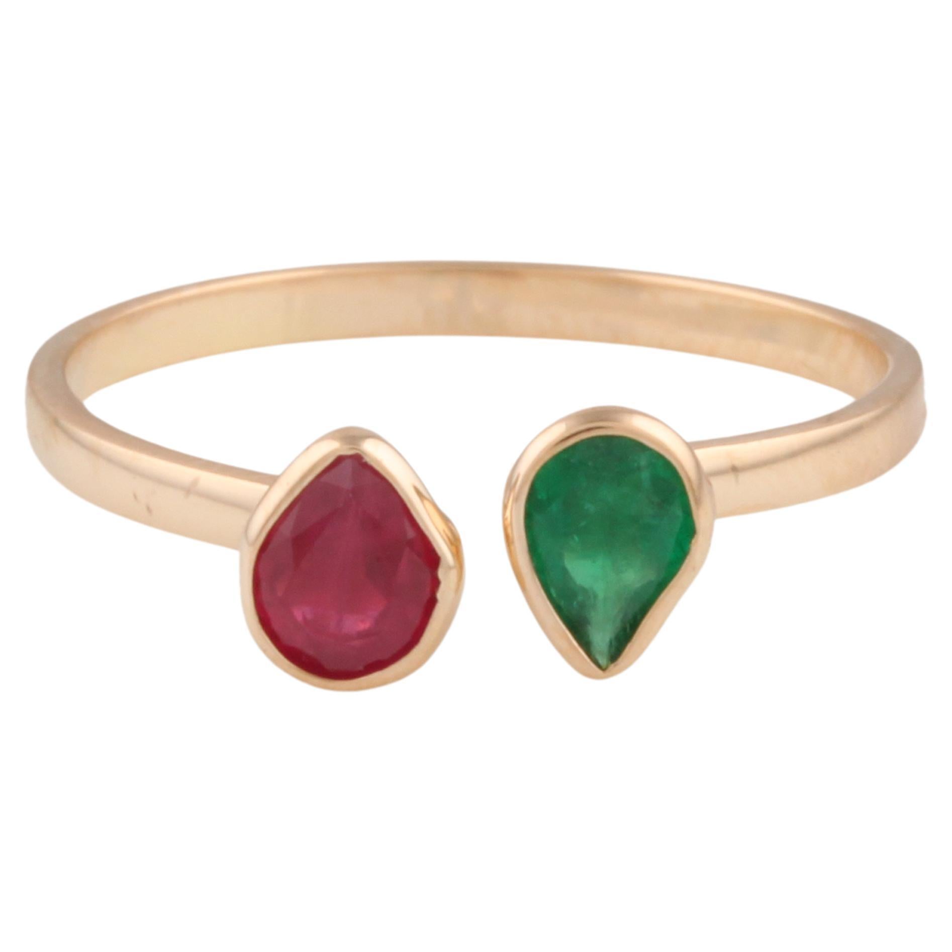 Anillo Esmeralda y Rubí Forma Pera en Oro Amarillo de 18K