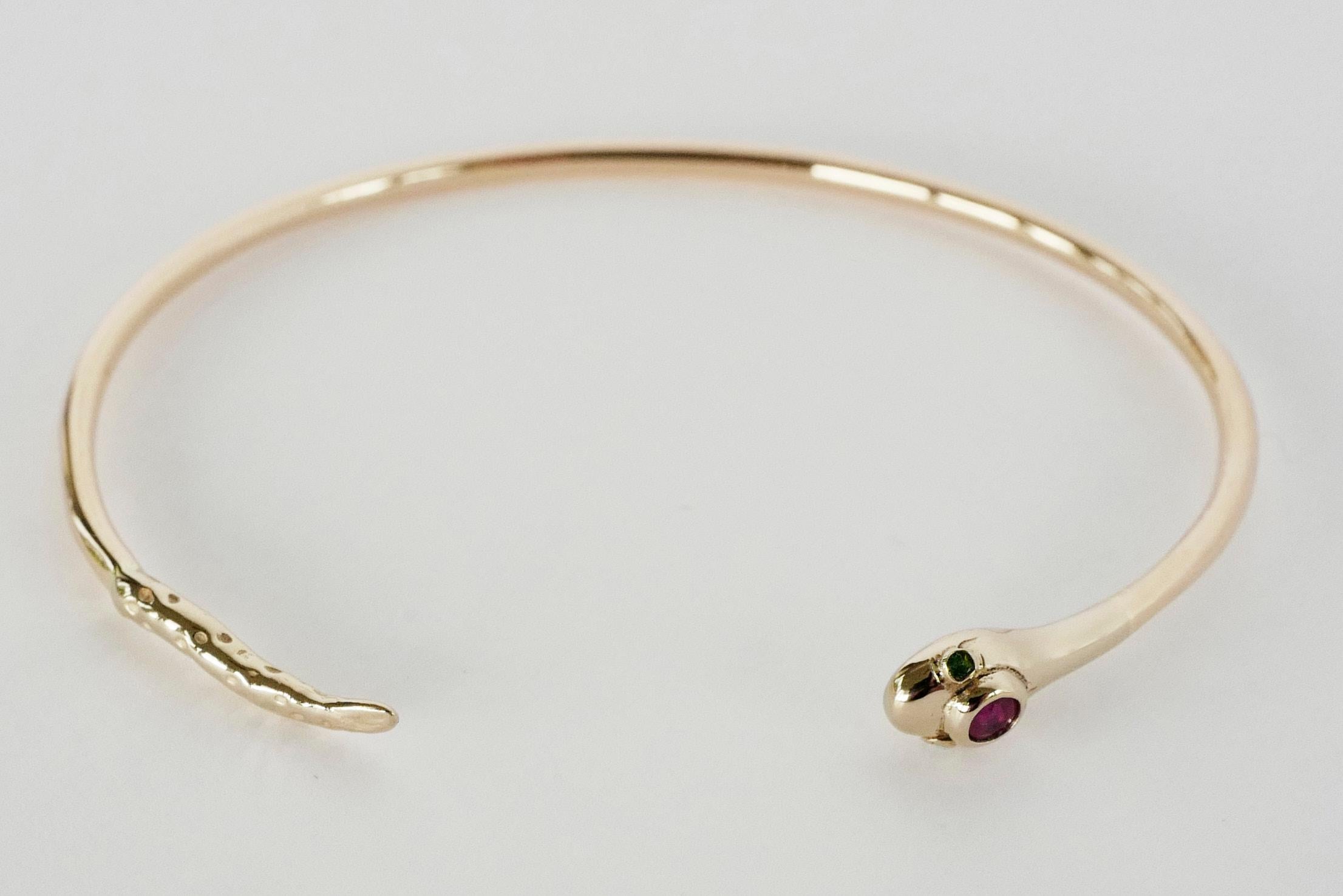 Emerald Ruby Snake Bangle Cuff Bracelet Gold Vermeil Animal Jewelry J Dauphin Neuf - En vente à Los Angeles, CA