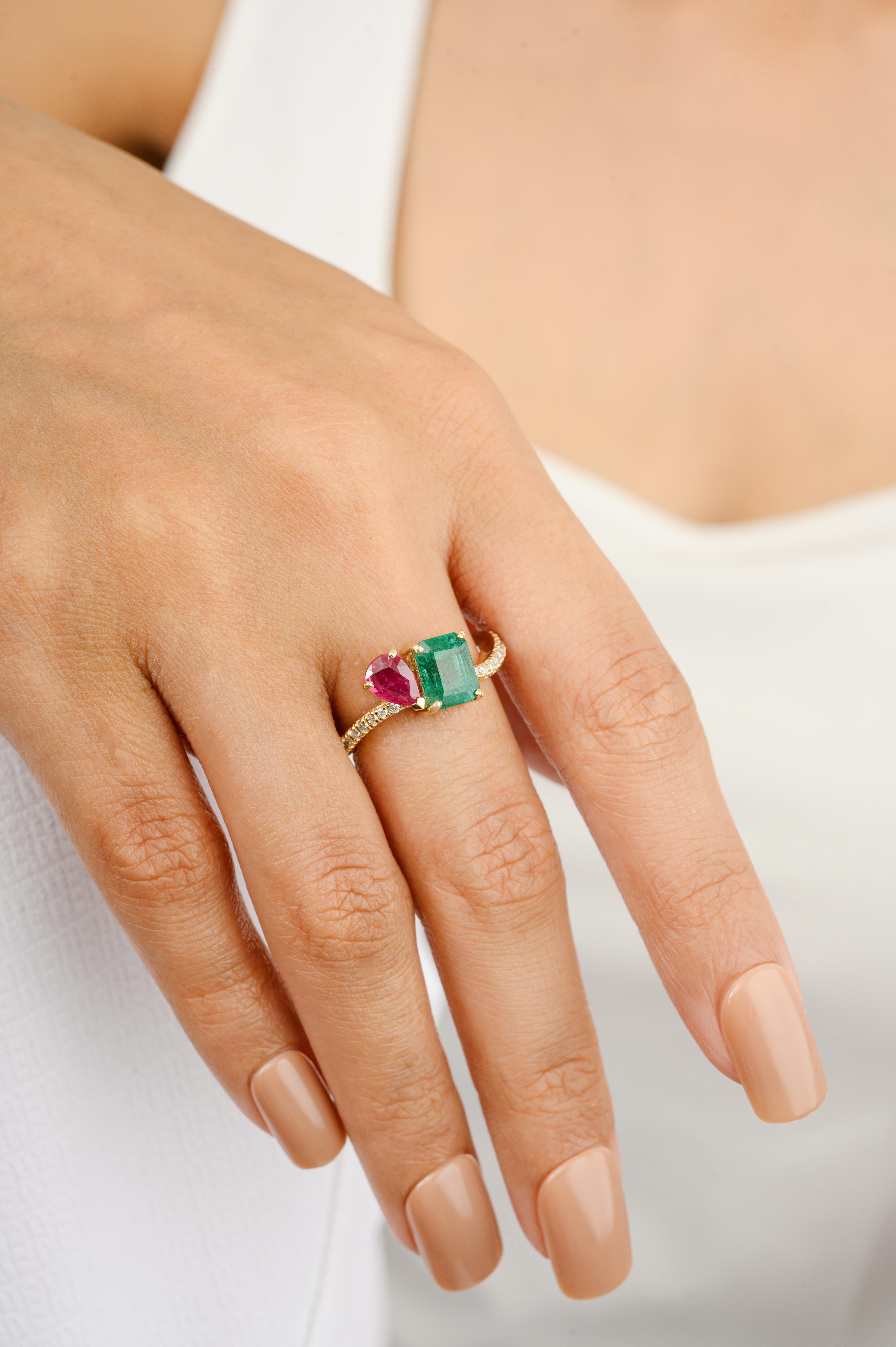 For Sale:  Emerald Ruby Toi et Moi Wedding Ring with Diamonds in 14k Solid Yellow Gold 4