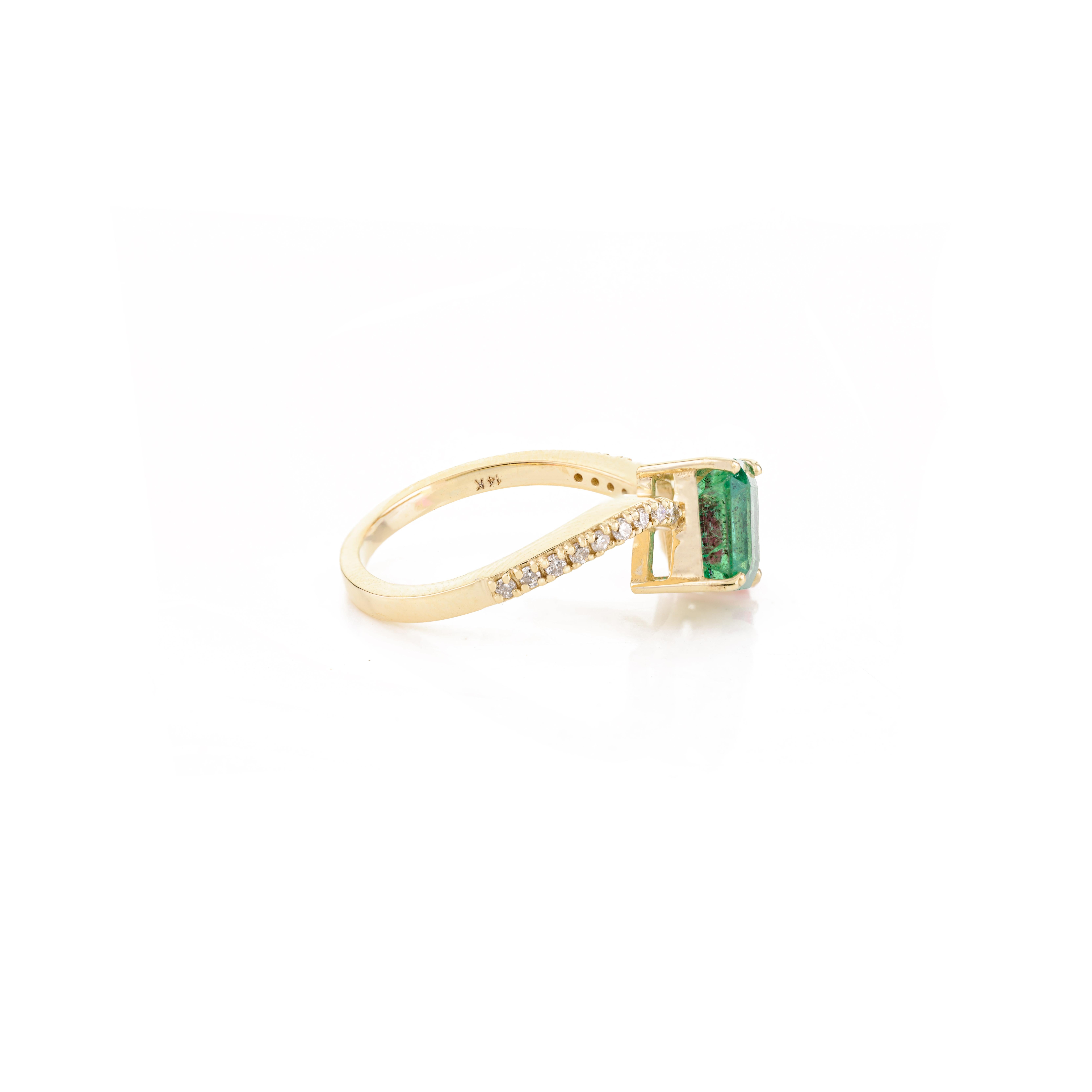 For Sale:  Emerald Ruby Toi et Moi Wedding Ring with Diamonds in 14k Solid Yellow Gold 7