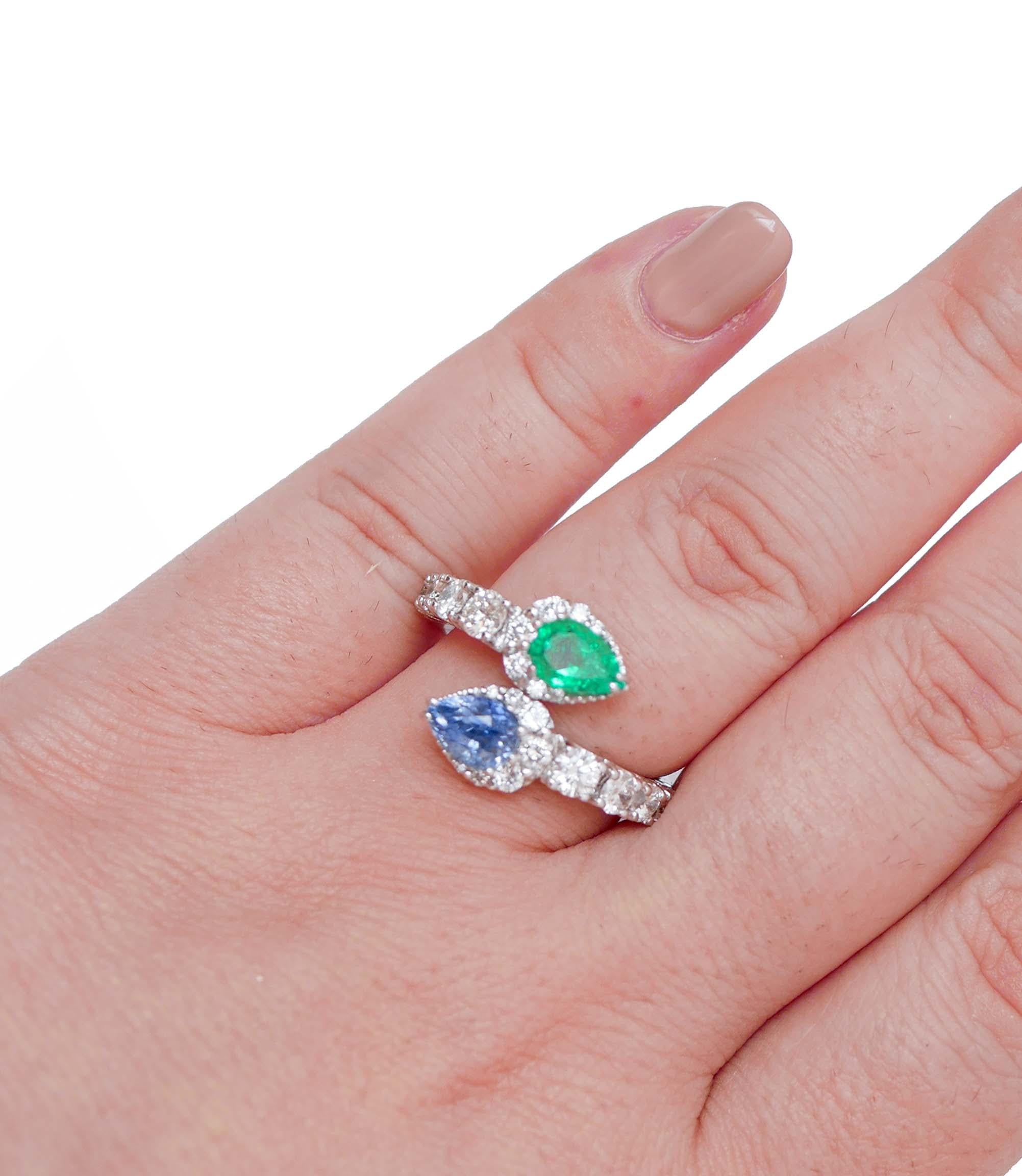 Women's Emerald, Sapphire, Diamonds, 18 Karat White Gold Ring. For Sale