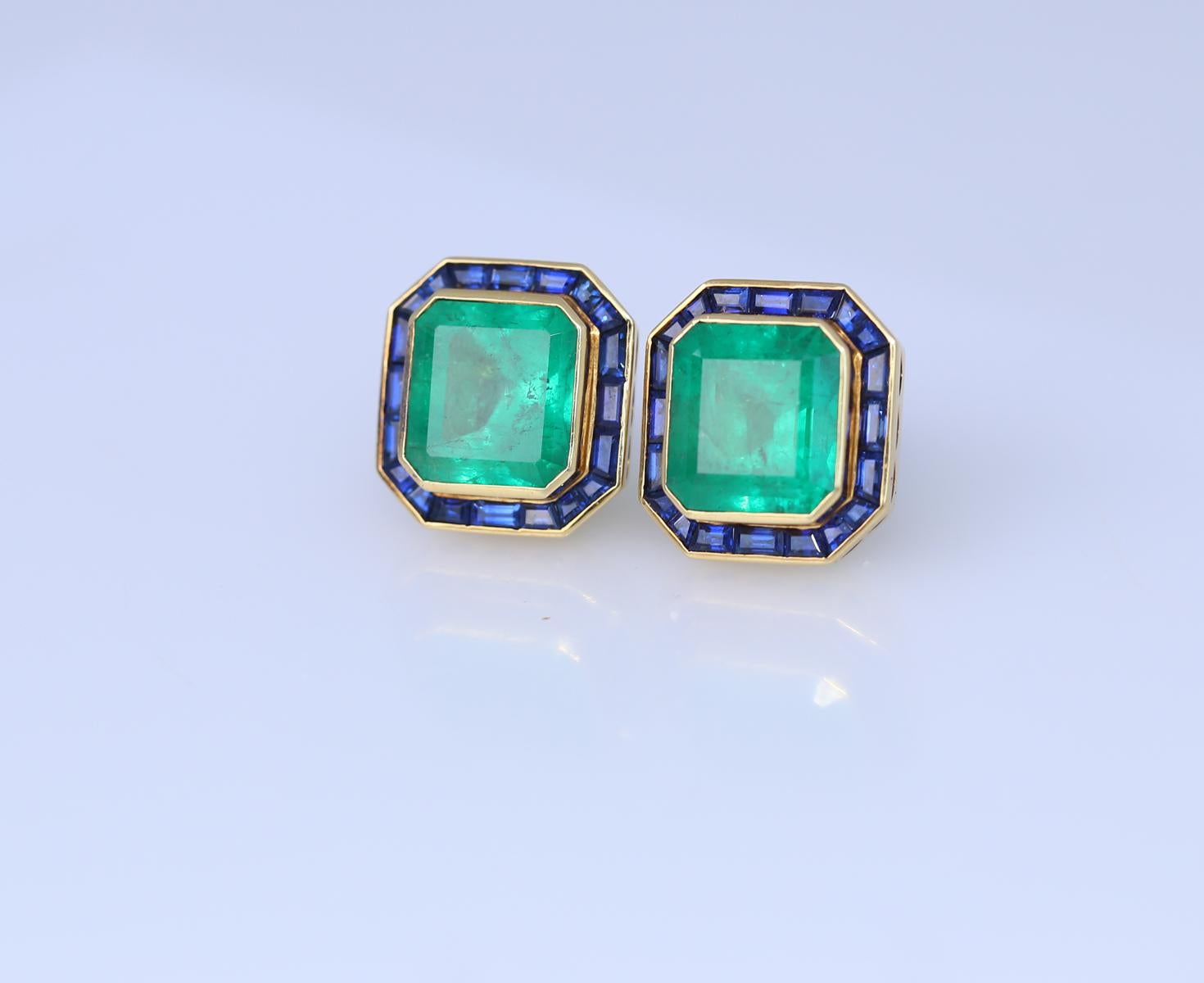 31 Carats Emerald Sapphire Earrings Yellow Gold Certified, 1975 For Sale 12