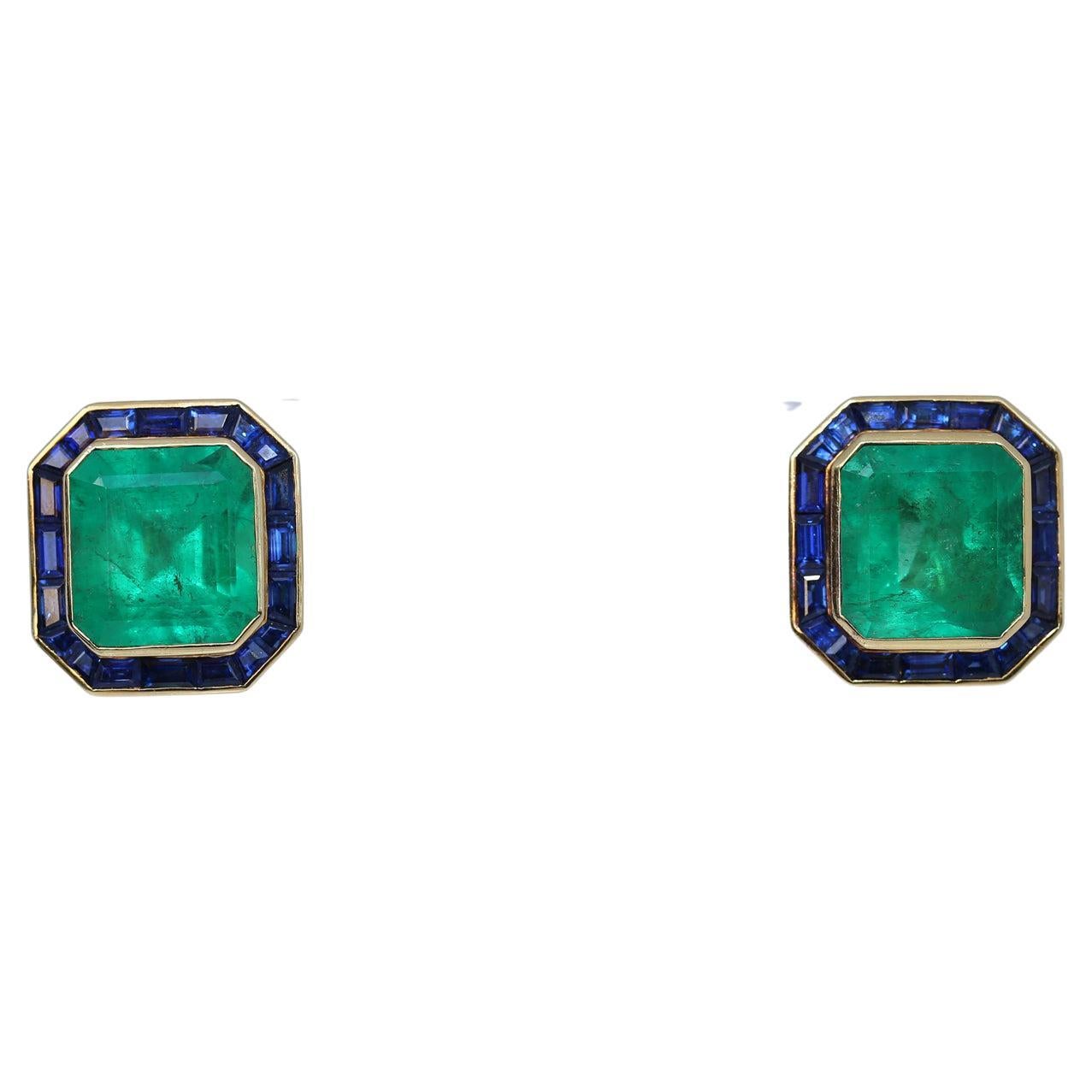 Women's 31 Carats Emerald Sapphire Earrings Yellow Gold Certified, 1975 For Sale