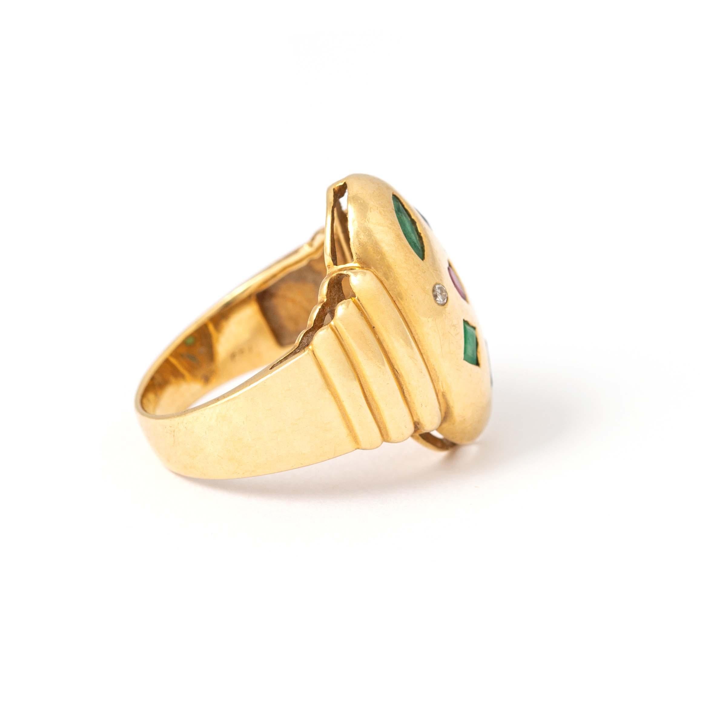 18 Karat Gelbgold Ring mit Smaragd, Saphir, Rubin und Diamant im Zustand „Gut“ im Angebot in Geneva, CH