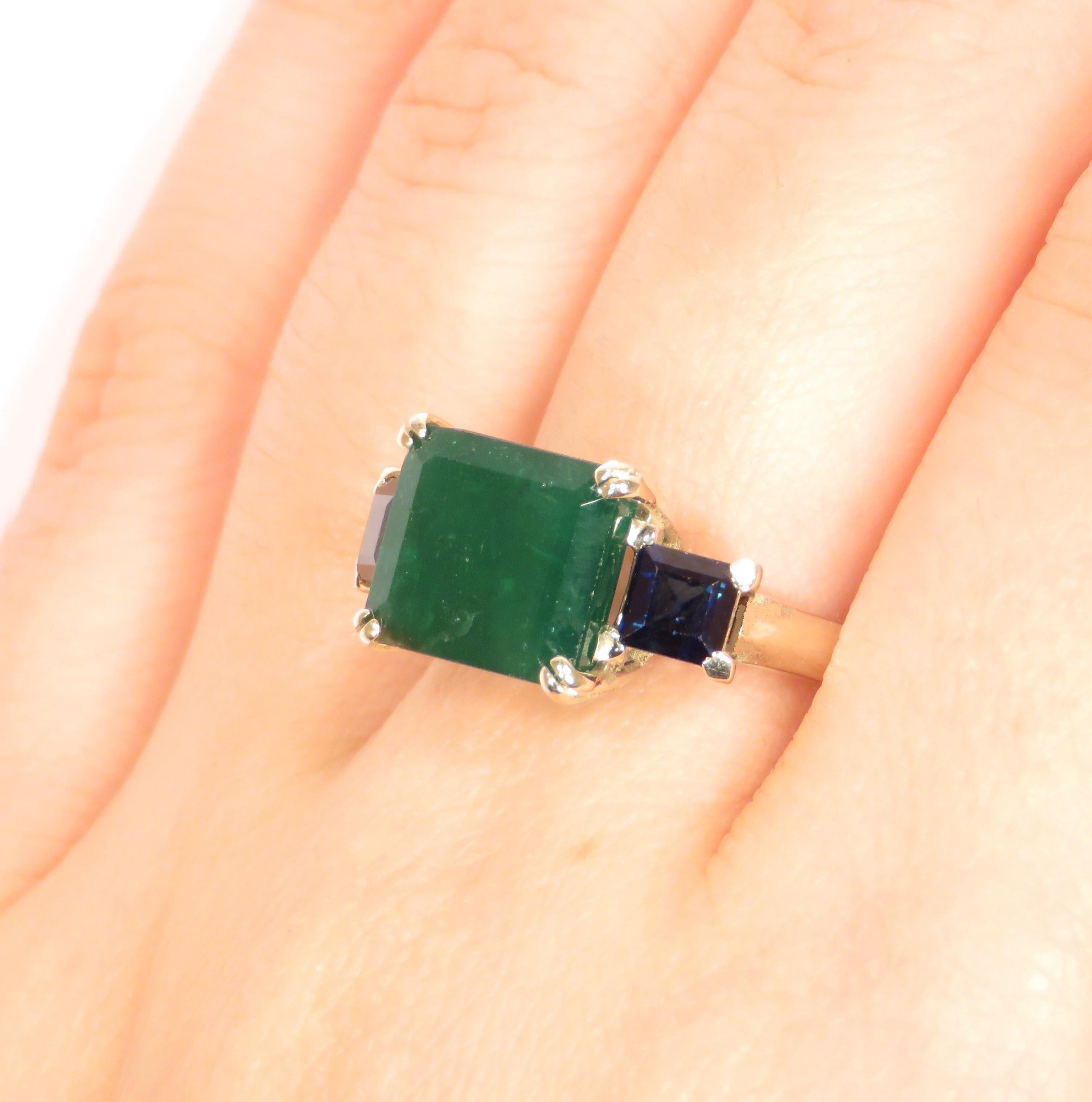 Women's Emerald sapphires white gold engagement ring  For Sale