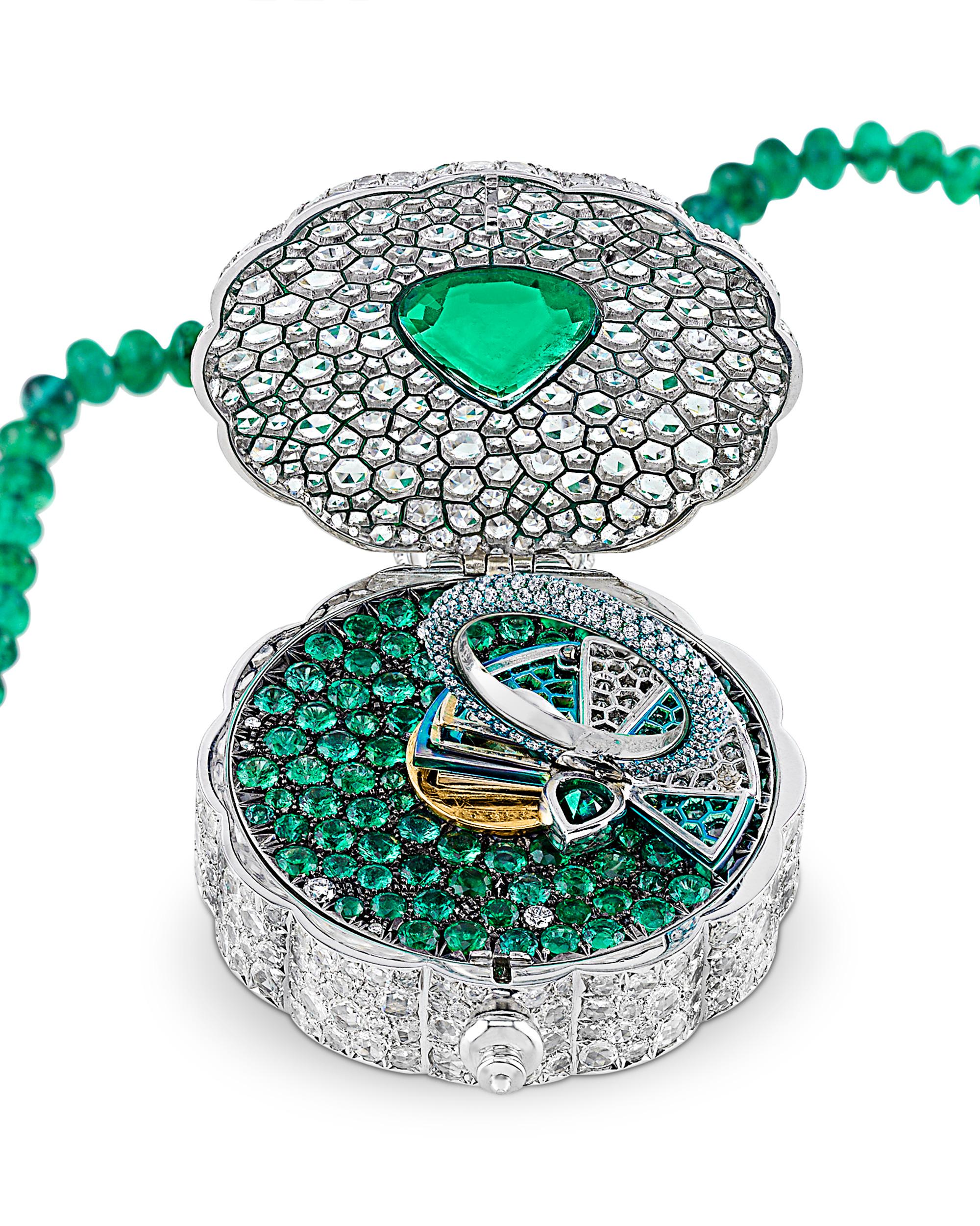 Modern Emerald Secret Fan Necklace and Ring Set, 112.27 Carat