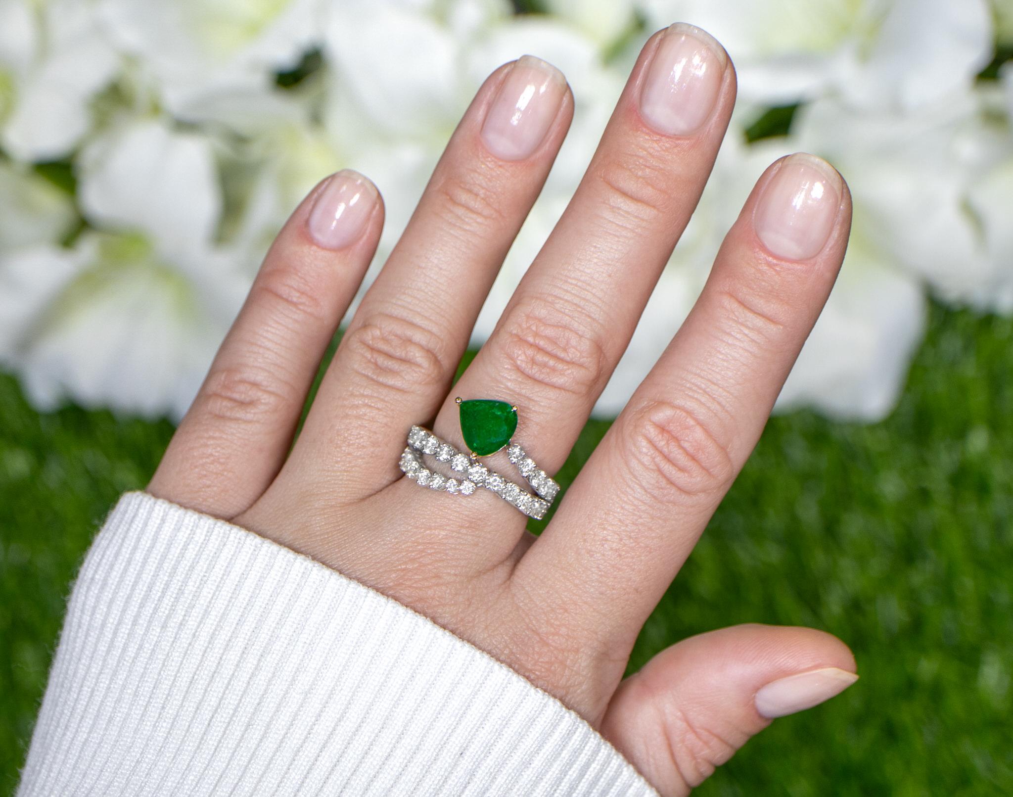 It comes with the Gemological Appraisal by GIA GG/AJP
All Gemstones are Natural
Emerald = 1.59 Carat
Diamonds = 1.82 Carats
Metal: 18K Gold
Ring Size: 6.25* US
*It can be resized complimentary