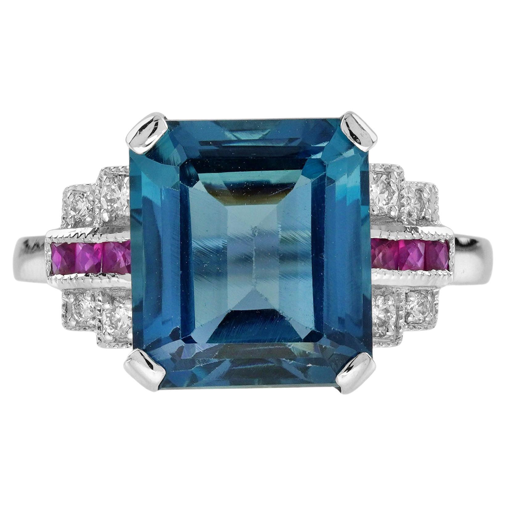 Bague en or blanc de forme émeraude, topaze bleue de Londres et diamant rubis de style Art déco