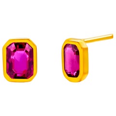 Emerald Shaped Burma Ruby 1.40 Carat 14 Karat 0.30 Inch Gold Bezel Stud Earrings